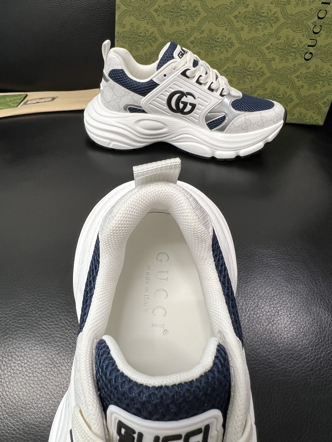 Gucci 高品质 顶级工艺品 古奇 专柜新款原厂配置，意大利进口牛皮搭配印花面料，进口牛皮内里垫，透气