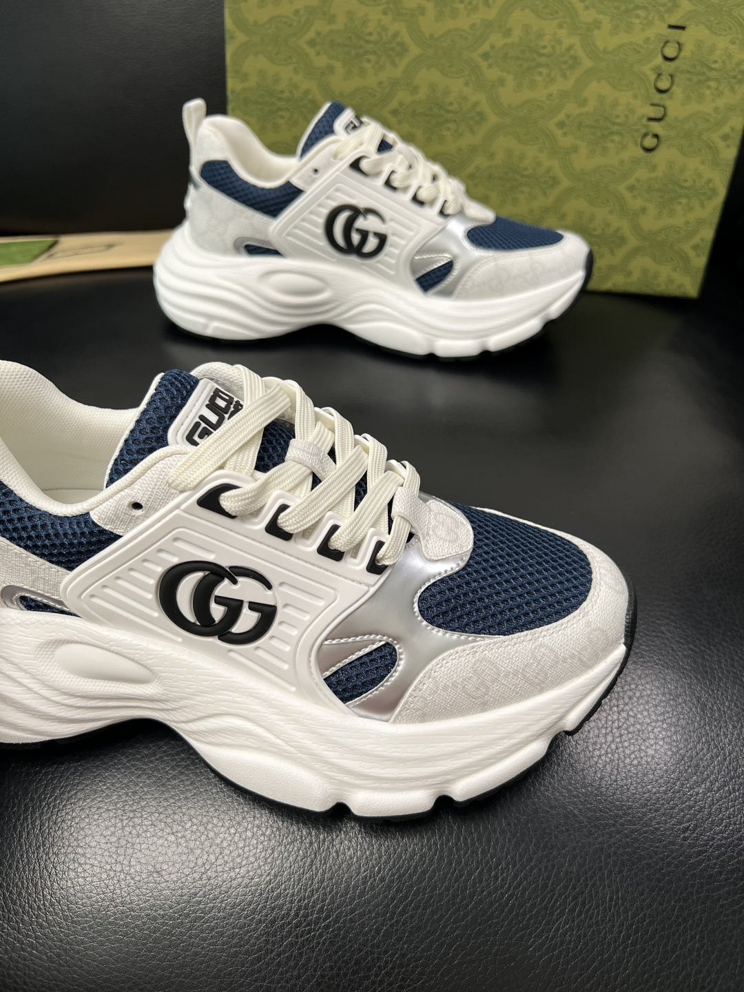 Gucci 高品质 顶级工艺品 古奇 专柜新款原厂配置，意大利进口牛皮搭配印花面料，进口牛皮内里垫，透气