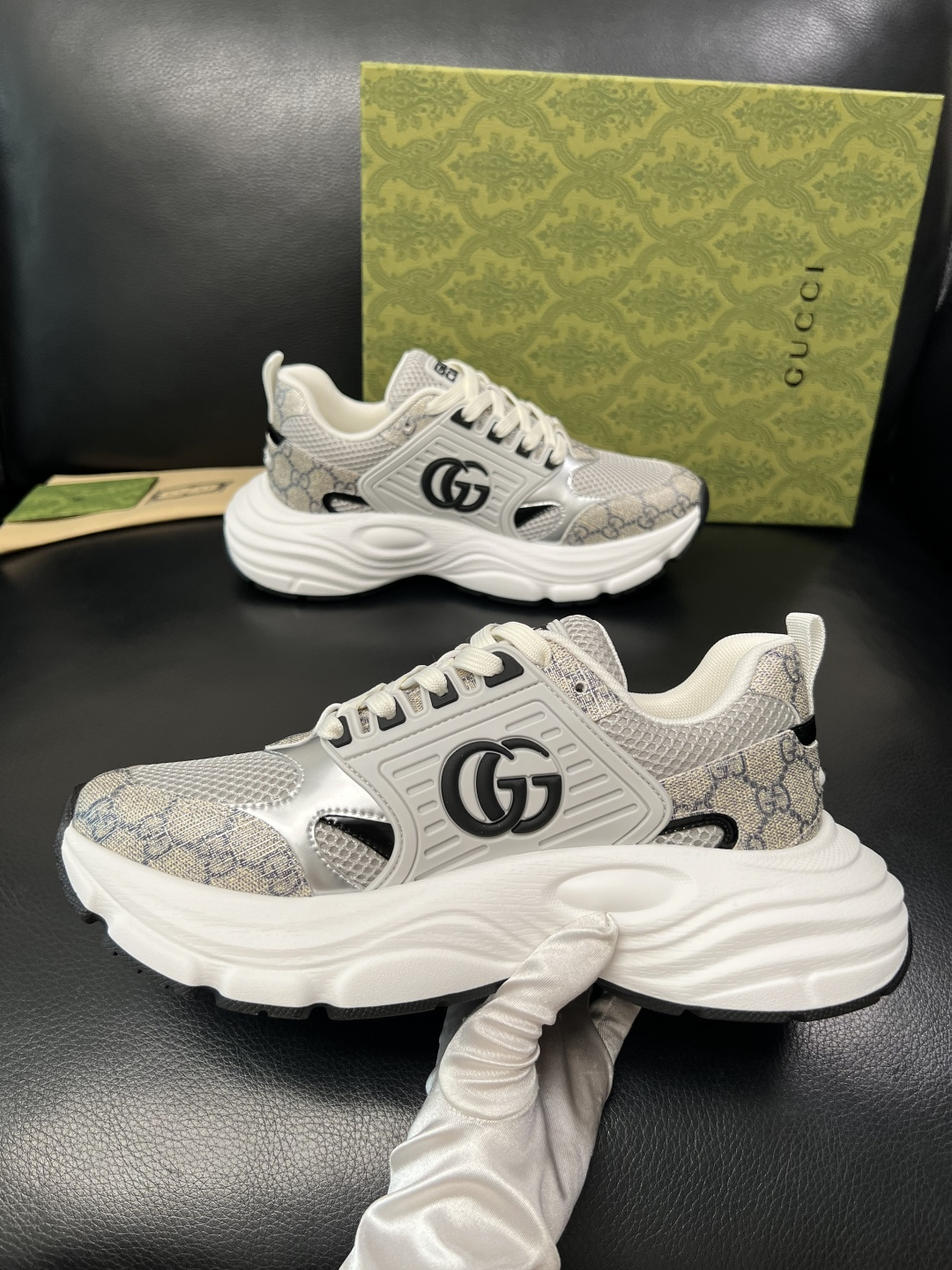 Gucci 高品质 顶级工艺品 古奇 专柜新款原厂配置，意大利进口牛皮搭配印花面料，进口牛皮内里垫，透气