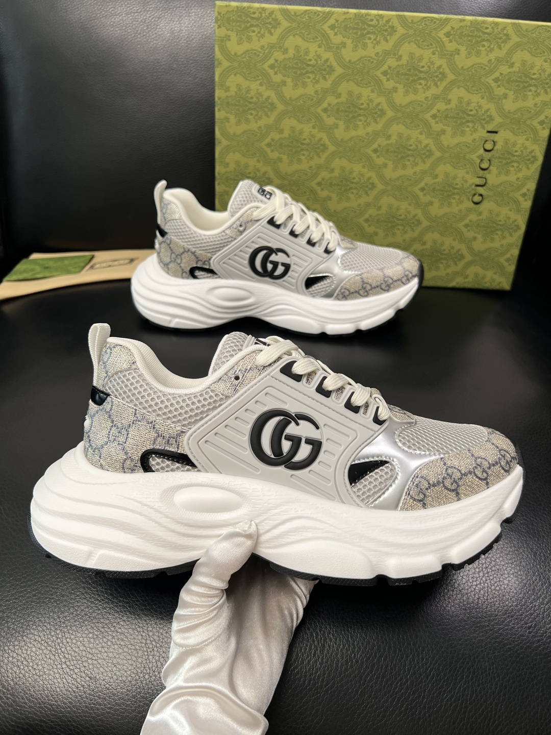 Gucci 高品质 顶级工艺品 古奇 专柜新款原厂配置，意大利进口牛皮搭配印花面料，进口牛皮内里垫，透气