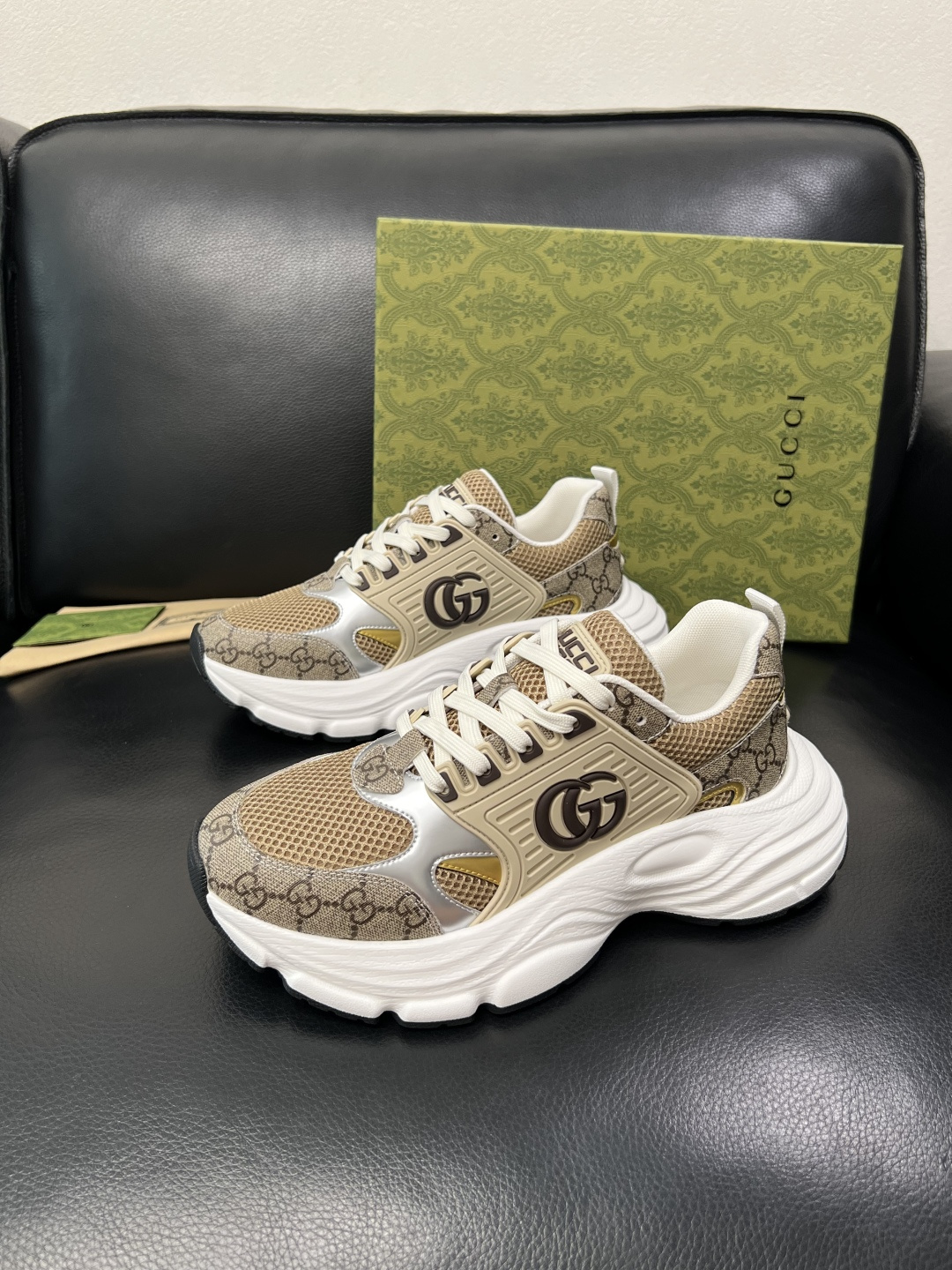 Gucci 高品质 顶级工艺品 古奇 专柜新款原厂配置，意大利进口牛皮搭配印花面料，进口牛皮内里垫，透气