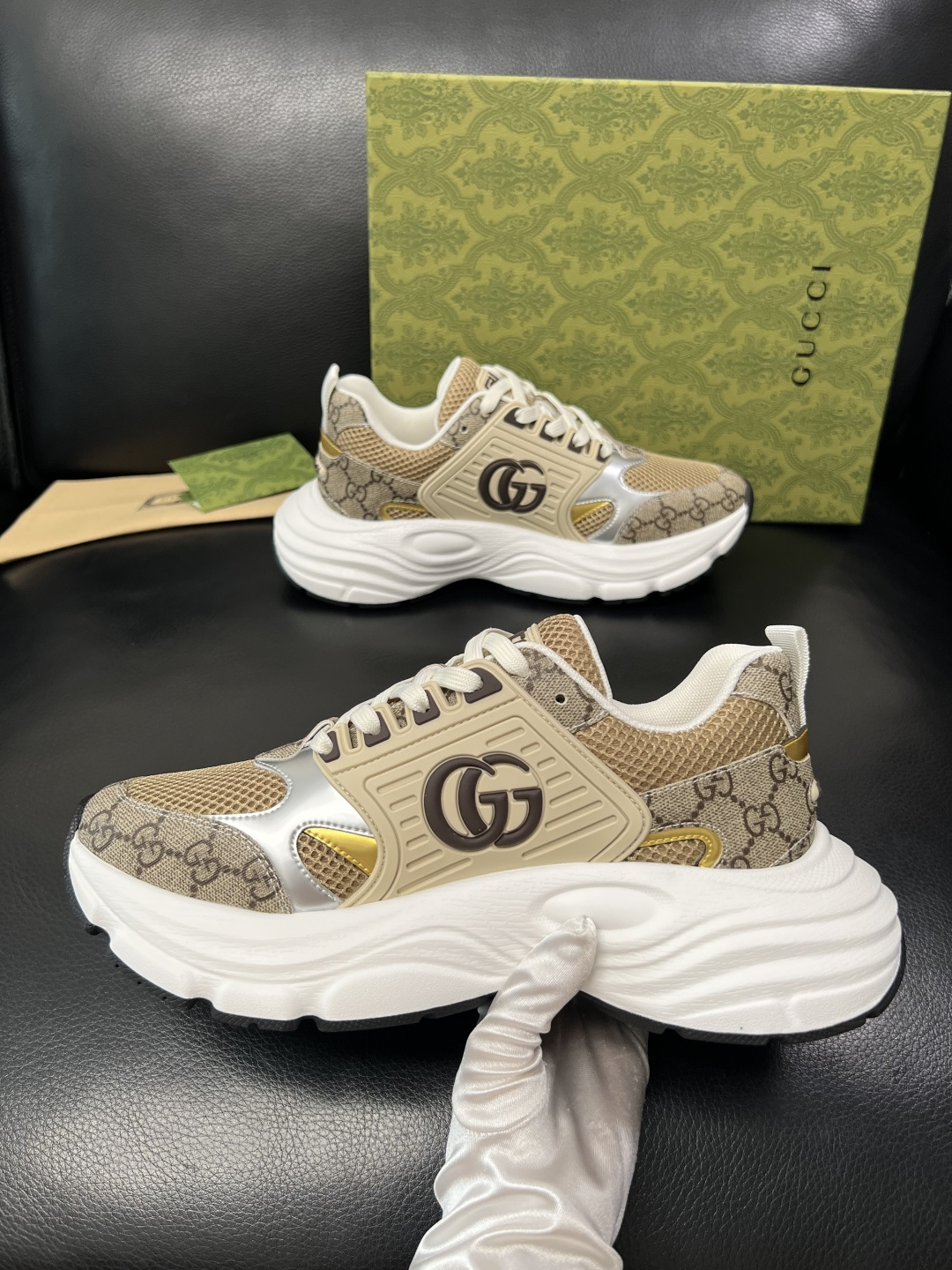 Gucci 高品质 顶级工艺品 古奇 专柜新款原厂配置，意大利进口牛皮搭配印花面料，进口牛皮内里垫，透气