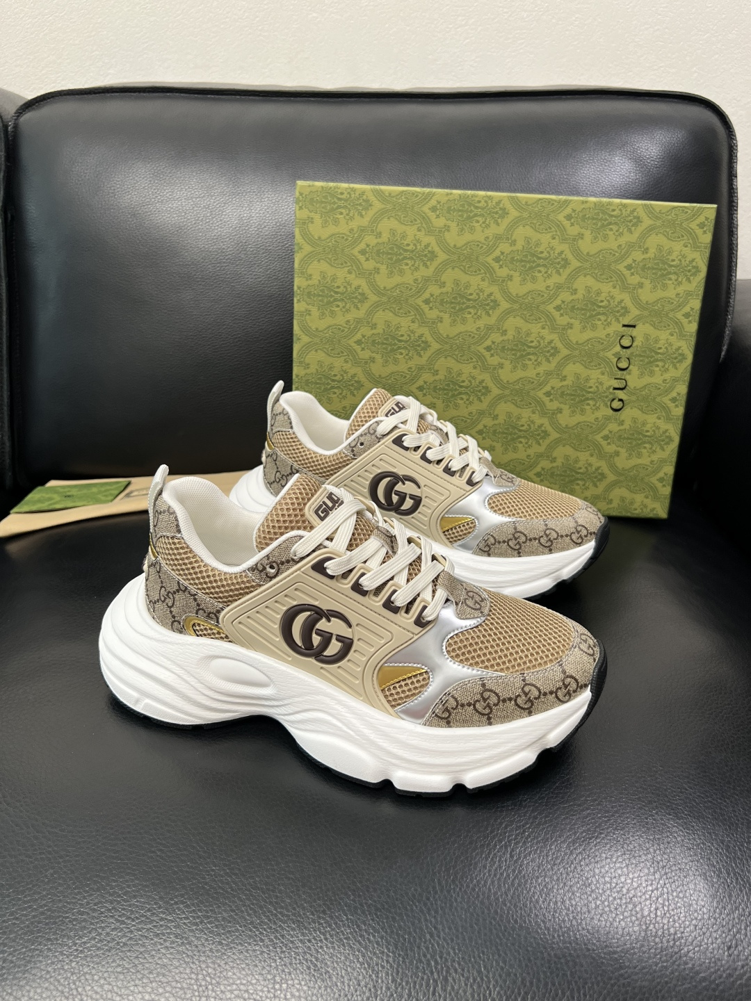 Gucci 高品质 顶级工艺品 古奇 专柜新款原厂配置，意大利进口牛皮搭配印花面料，进口牛皮内里垫，透气