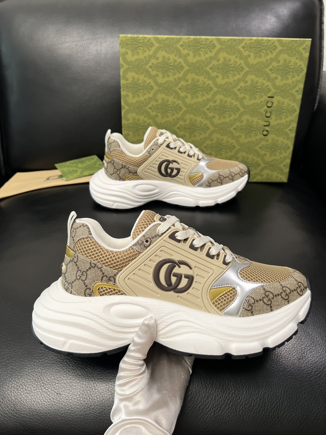 Gucci 高品质 顶级工艺品 古奇 专柜新款原厂配置，意大利进口牛皮搭配印花面料，进口牛皮内里垫，透气