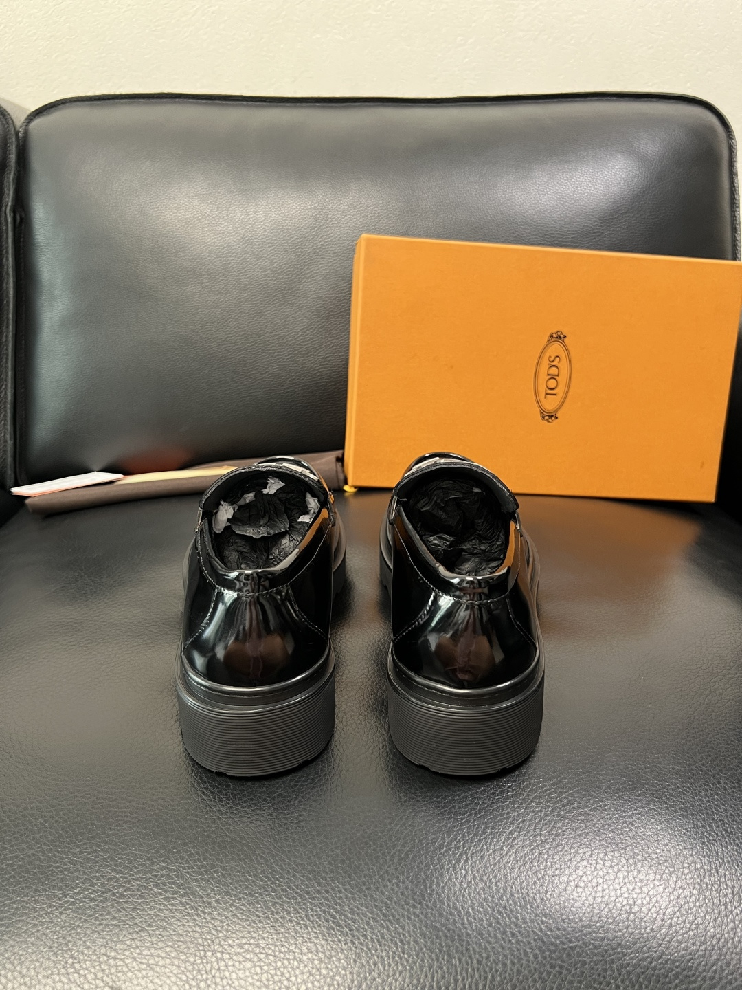 Tods  高品质  顶级工艺品  托德斯  皮鞋专柜新款，原厂配置意大利进口牛皮面料，高品质复杂拼接工