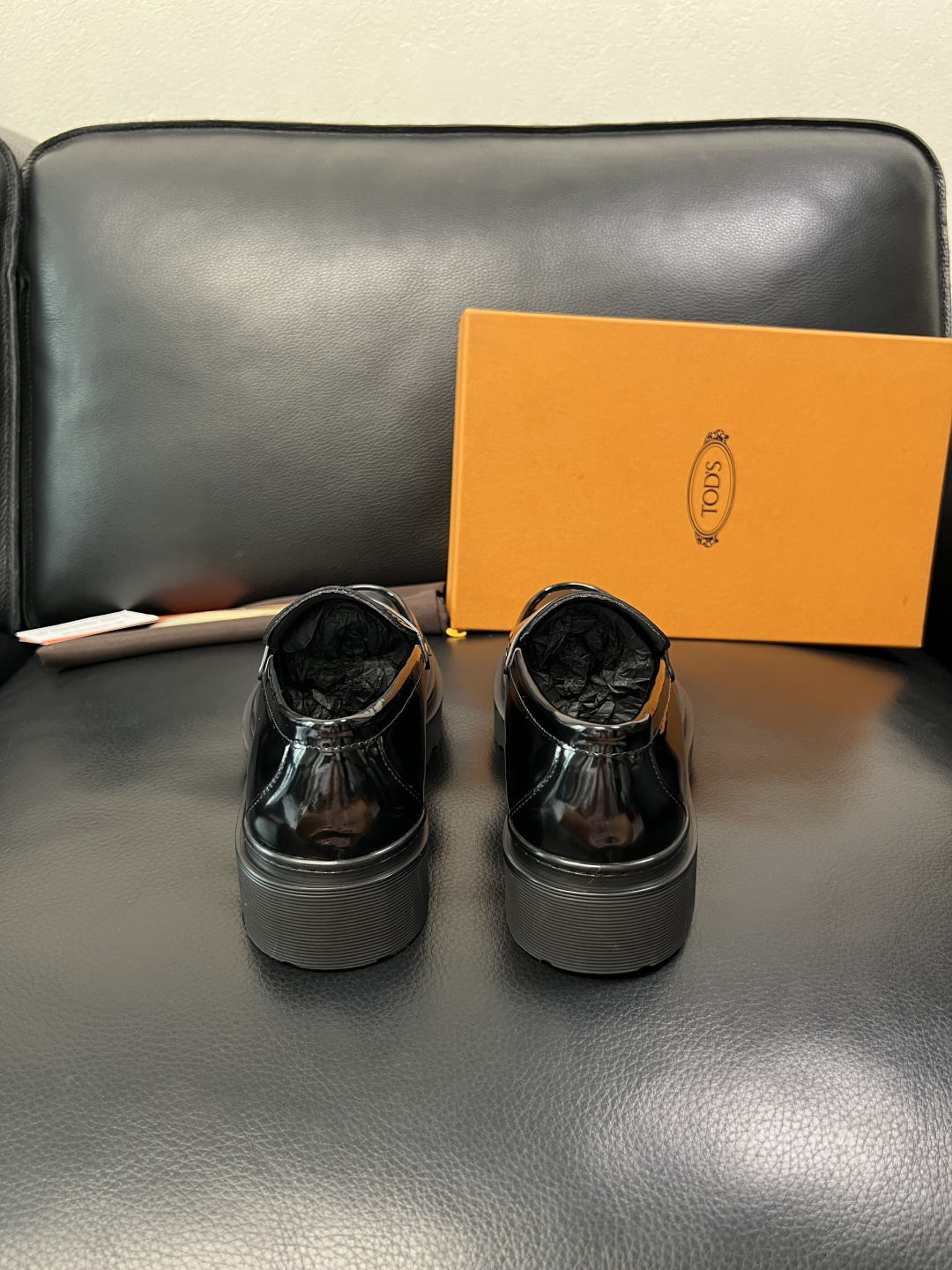 Tods  高品质  顶级工艺品  托德斯  皮鞋专柜新款，原厂配置意大利进口牛皮面料，高品质复杂拼接工
