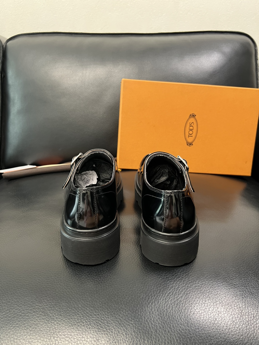 Tods  高品质  顶级工艺品  托德斯  皮鞋专柜新款，原厂配置意大利进口牛皮面料，高品质复杂拼接工