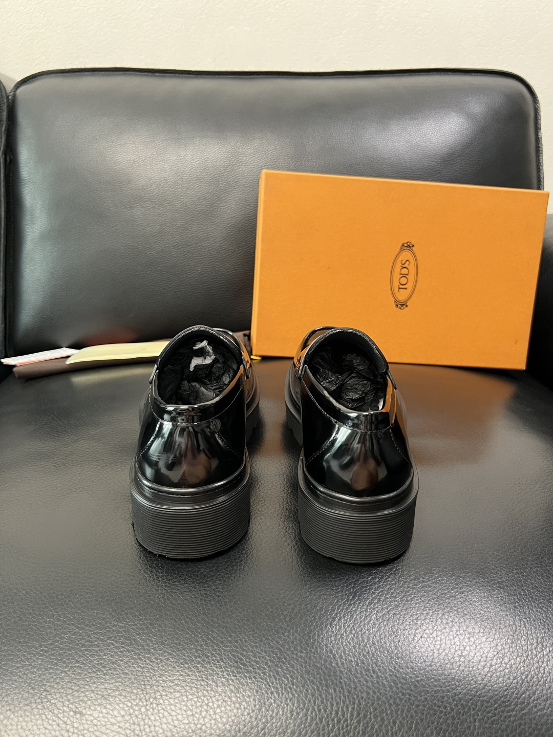 Tods  高品质  顶级工艺品  托德斯  皮鞋专柜新款，原厂配置意大利进口牛皮面料，高品质复杂拼接工
