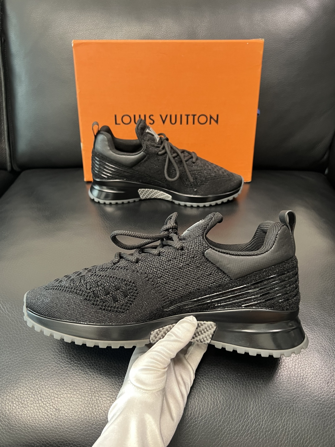 Lv  高品质  顶级工艺品  路易威登，运动板鞋专柜同步，鞋面意大利进口飞织面料，高品质拼接缤纷色彩复