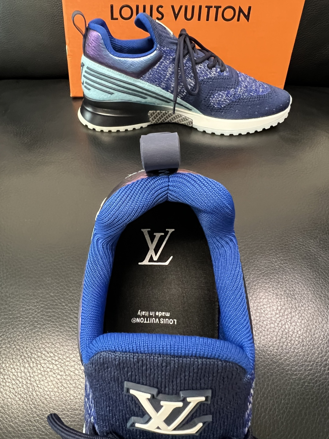 Lv  高品质  顶级工艺品  路易威登，运动板鞋专柜同步，鞋面意大利进口飞织面料，高品质拼接缤纷色彩复