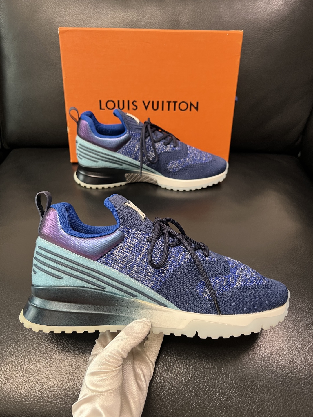 Lv  高品质  顶级工艺品  路易威登，运动板鞋专柜同步，鞋面意大利进口飞织面料，高品质拼接缤纷色彩复