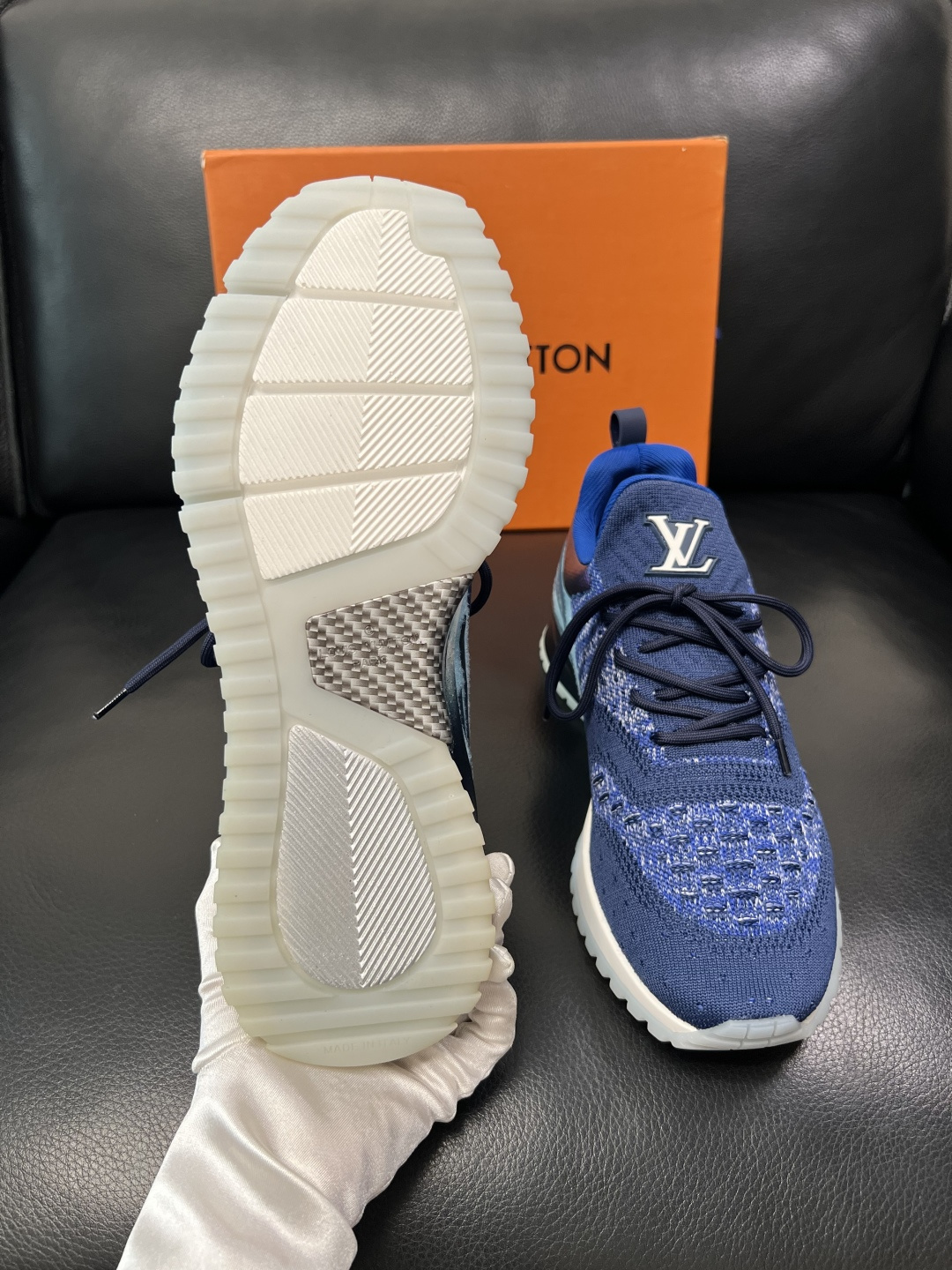 Lv  高品质  顶级工艺品  路易威登，运动板鞋专柜同步，鞋面意大利进口飞织面料，高品质拼接缤纷色彩复