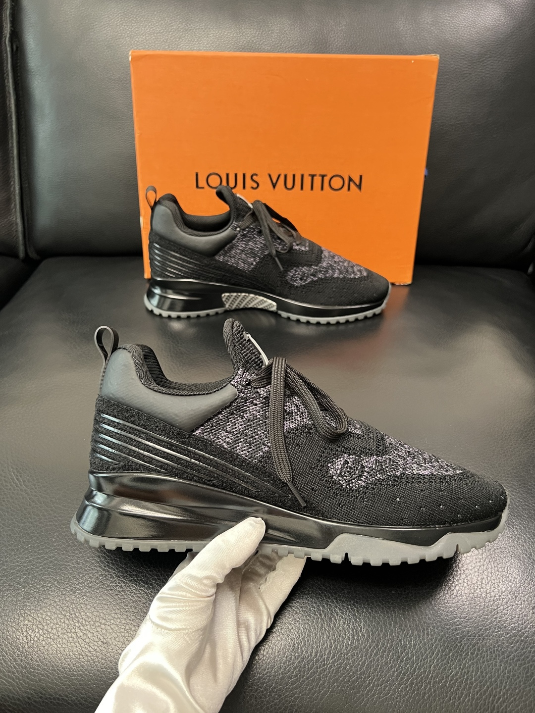 Lv  高品质  顶级工艺品  路易威登，运动板鞋专柜同步，鞋面意大利进口飞织面料，高品质拼接缤纷色彩复