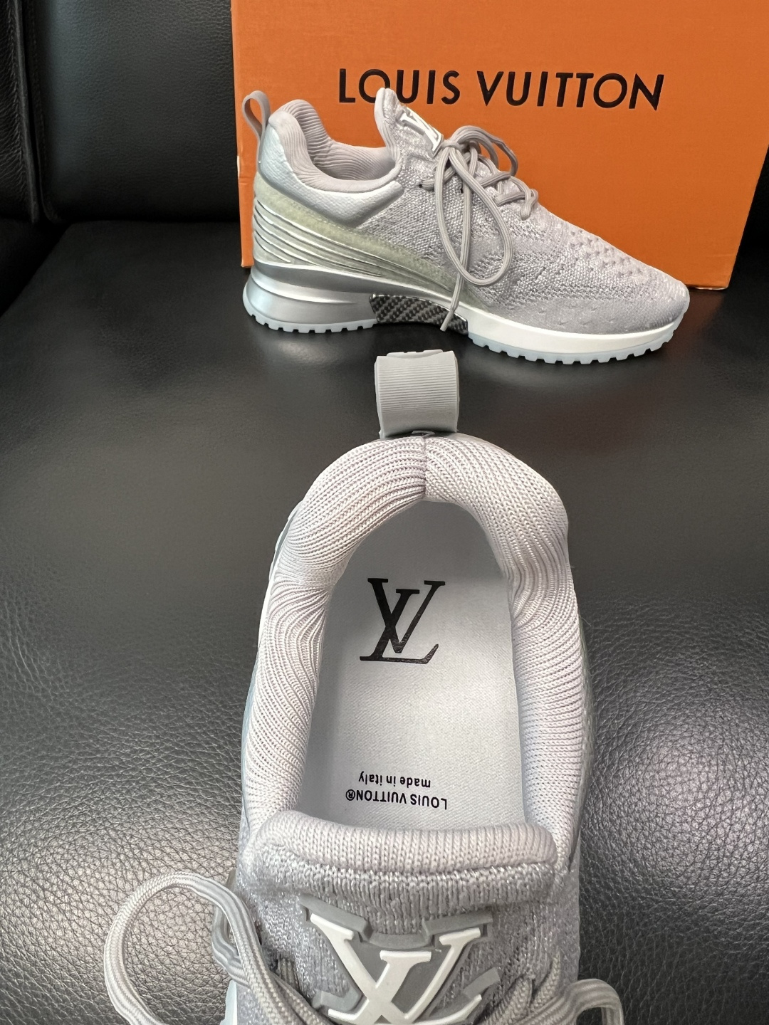 Lv  高品质  顶级工艺品  路易威登，运动板鞋专柜同步，鞋面意大利进口飞织面料，高品质拼接缤纷色彩复
