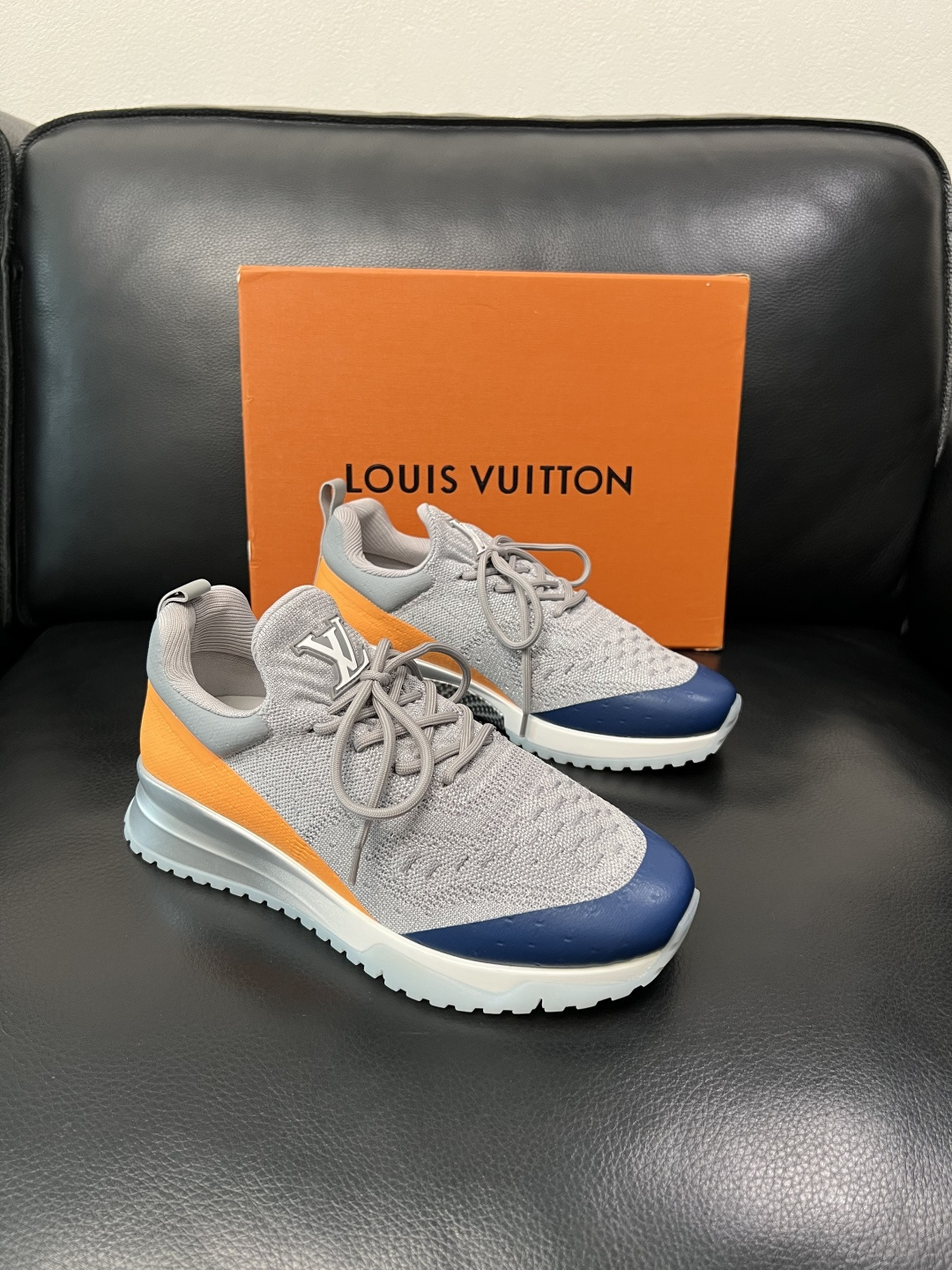 Lv  高品质  顶级工艺品  路易威登，运动板鞋专柜同步，鞋面意大利进口飞织面料，高品质拼接缤纷色彩复