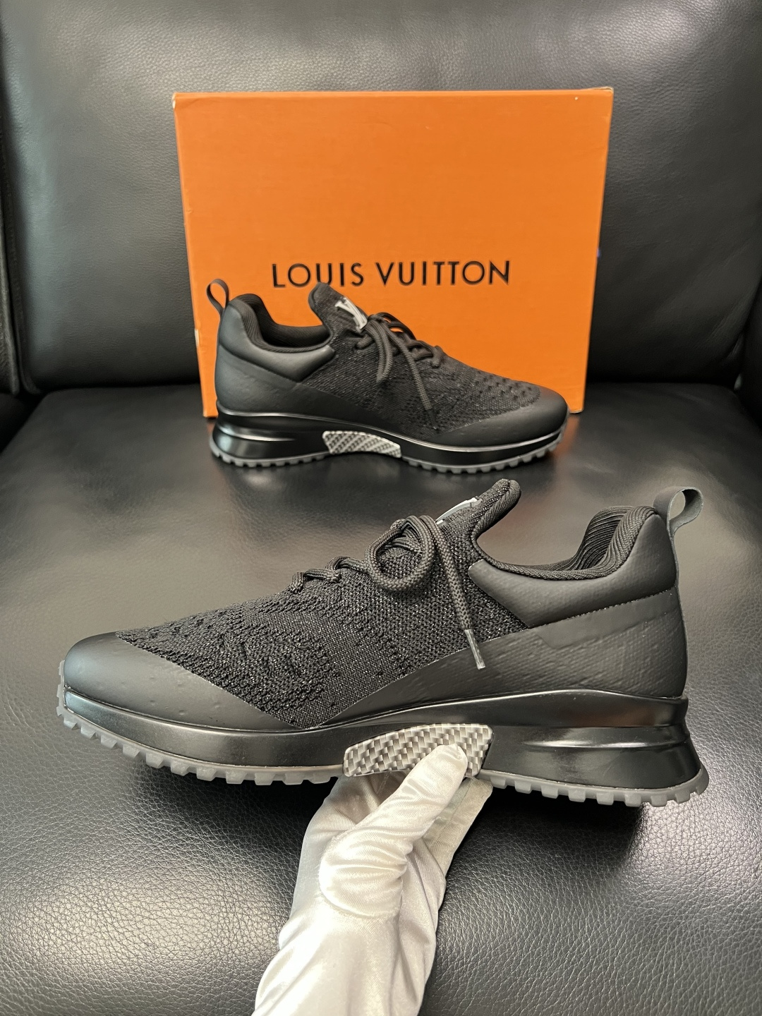 Lv  高品质  顶级工艺品  路易威登，运动板鞋专柜同步，鞋面意大利进口飞织面料，高品质拼接缤纷色彩复