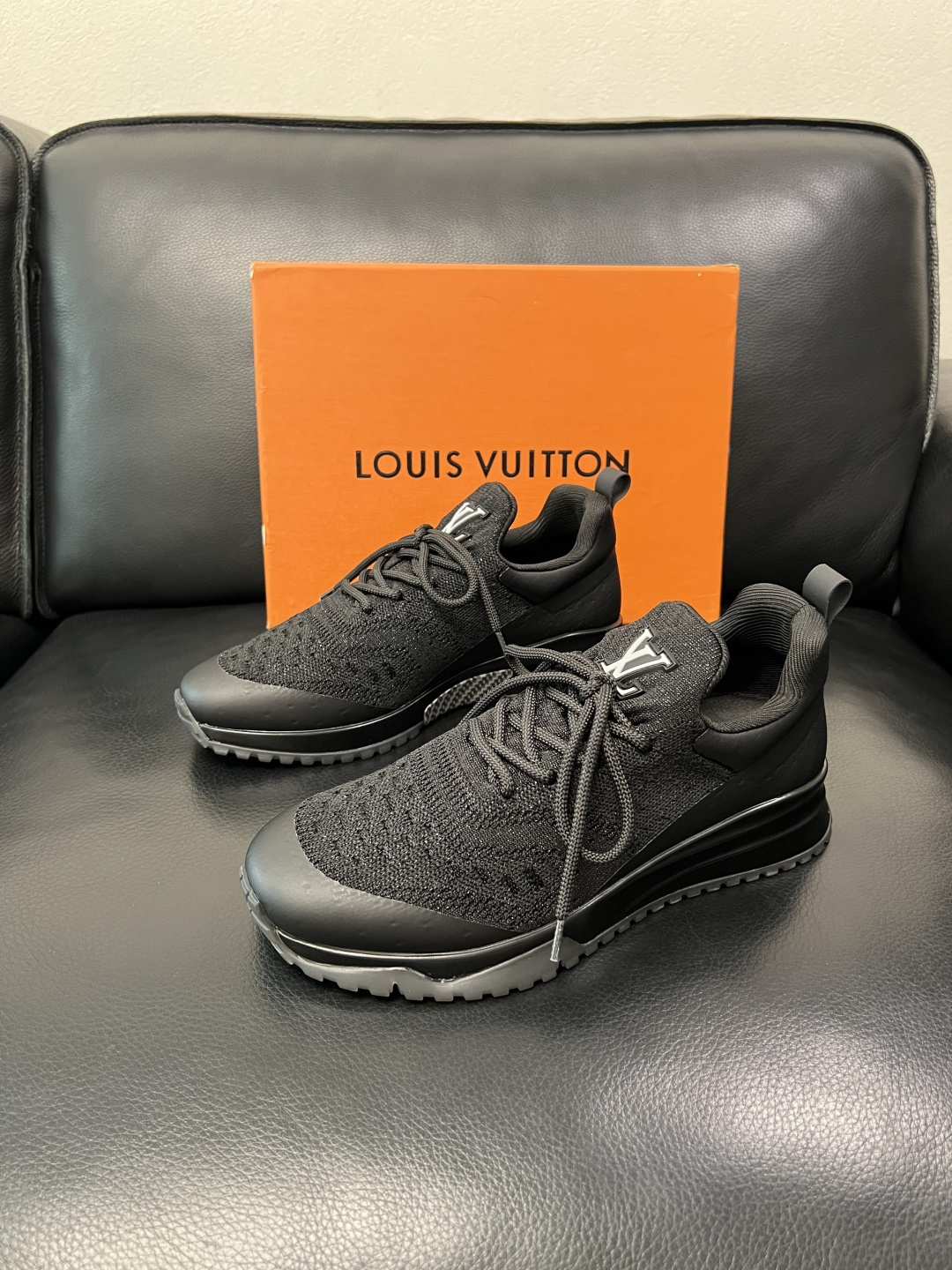 Lv  高品质  顶级工艺品  路易威登，运动板鞋专柜同步，鞋面意大利进口飞织面料，高品质拼接缤纷色彩复