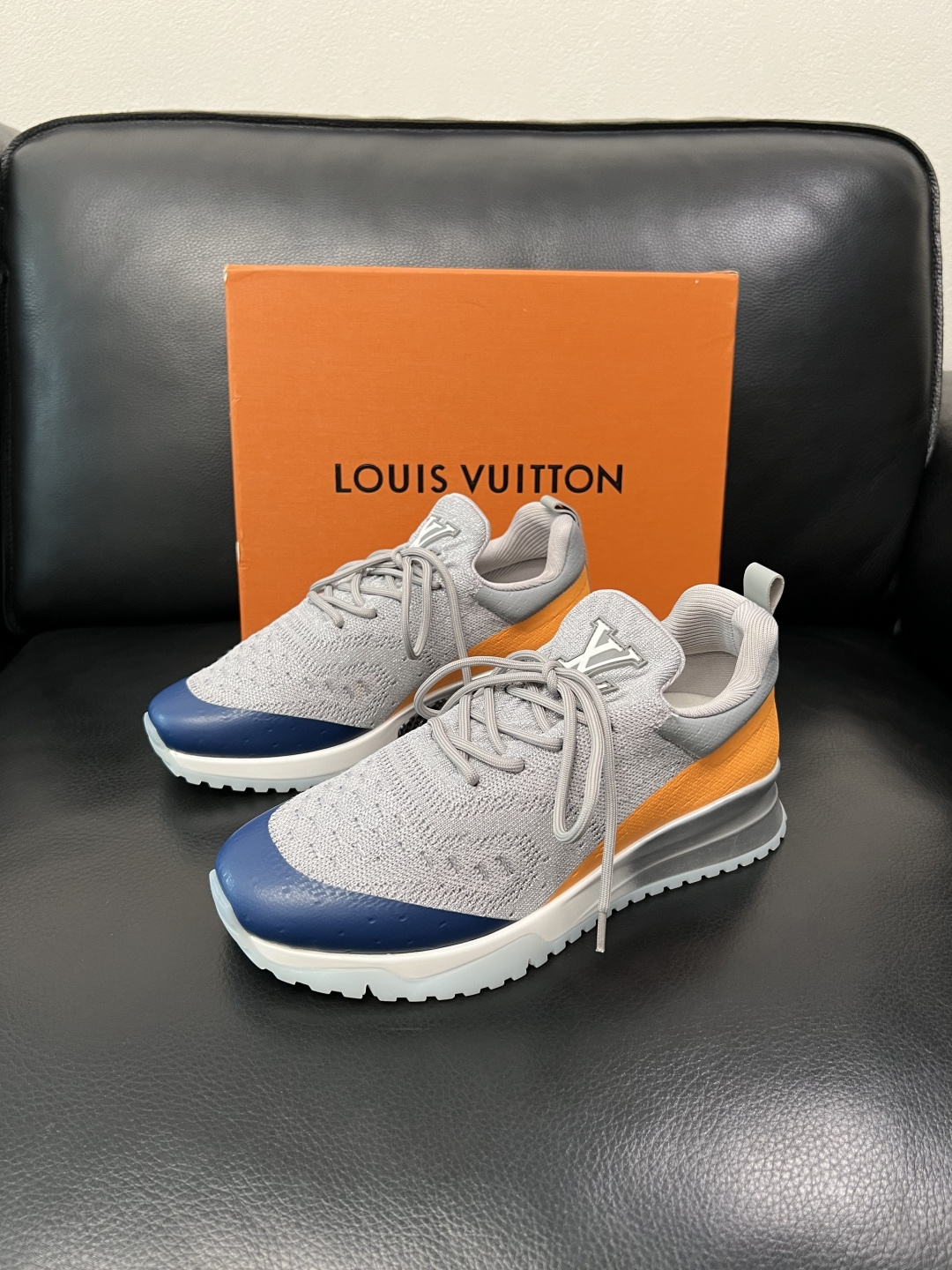 Lv  高品质  顶级工艺品  路易威登，运动板鞋专柜同步，鞋面意大利进口飞织面料，高品质拼接缤纷色彩复