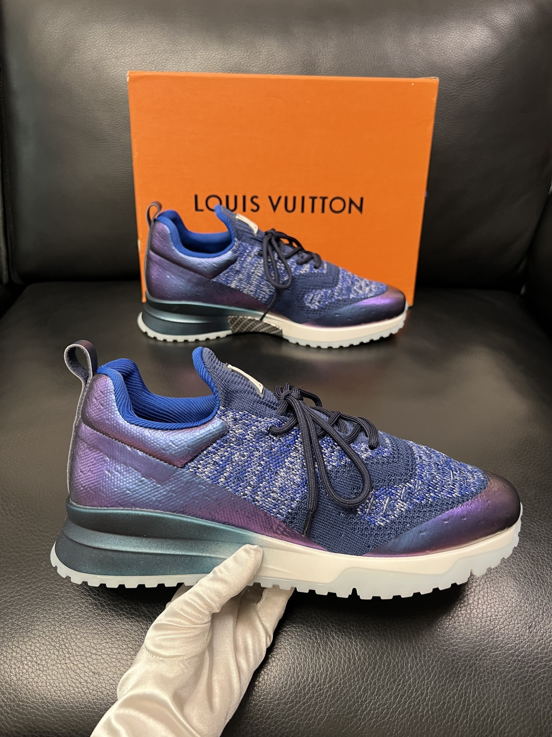 Lv  高品质  顶级工艺品  路易威登，运动板鞋专柜同步，鞋面意大利进口飞织面料，高品质拼接缤纷色彩复