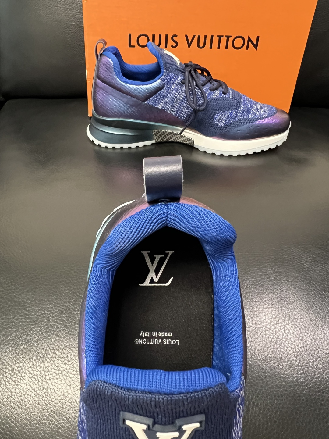 Lv  高品质  顶级工艺品  路易威登，运动板鞋专柜同步，鞋面意大利进口飞织面料，高品质拼接缤纷色彩复