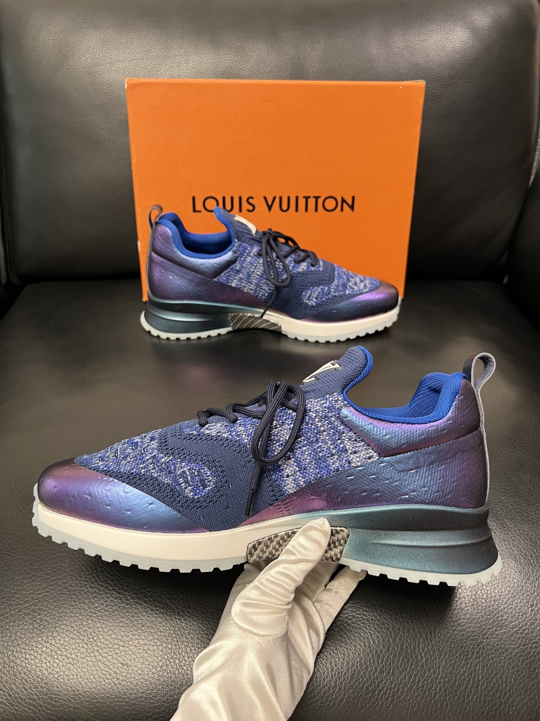 Lv  高品质  顶级工艺品  路易威登，运动板鞋专柜同步，鞋面意大利进口飞织面料，高品质拼接缤纷色彩复
