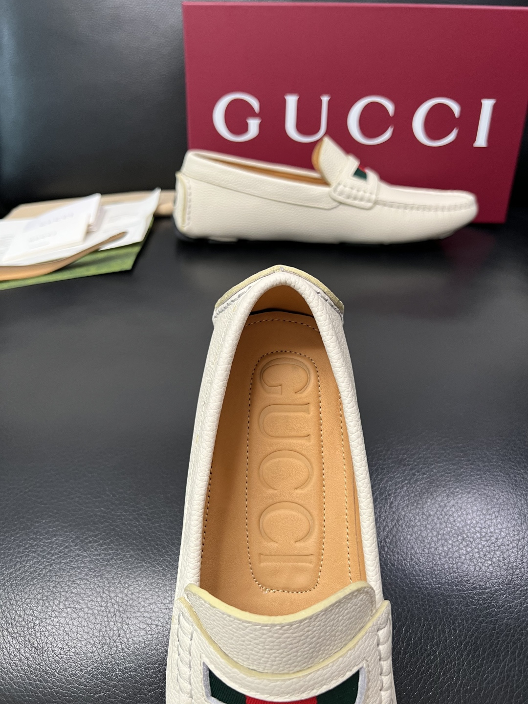 Gucci 高品质  顶级工艺品  古奇  豆豆鞋专柜经典款原厂配置，意大利进口牛皮面料，进口牛皮内里垫