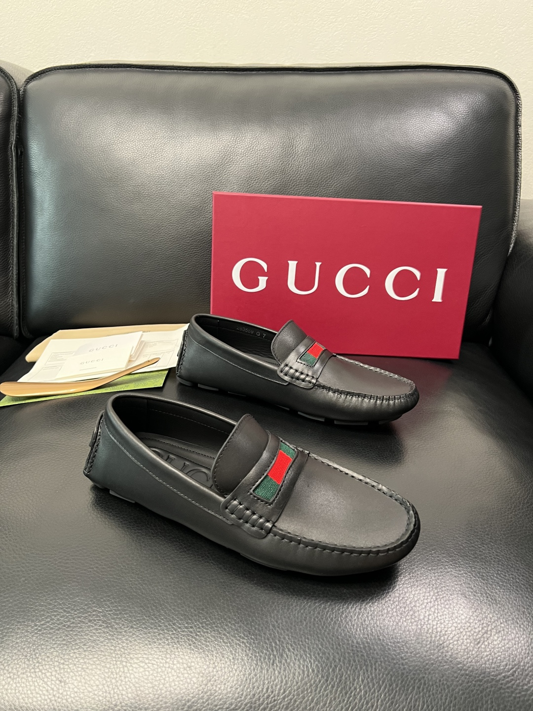 Gucci 高品质  顶级工艺品  古奇  豆豆鞋专柜经典款原厂配置，意大利进口牛皮面料，进口牛皮内里垫
