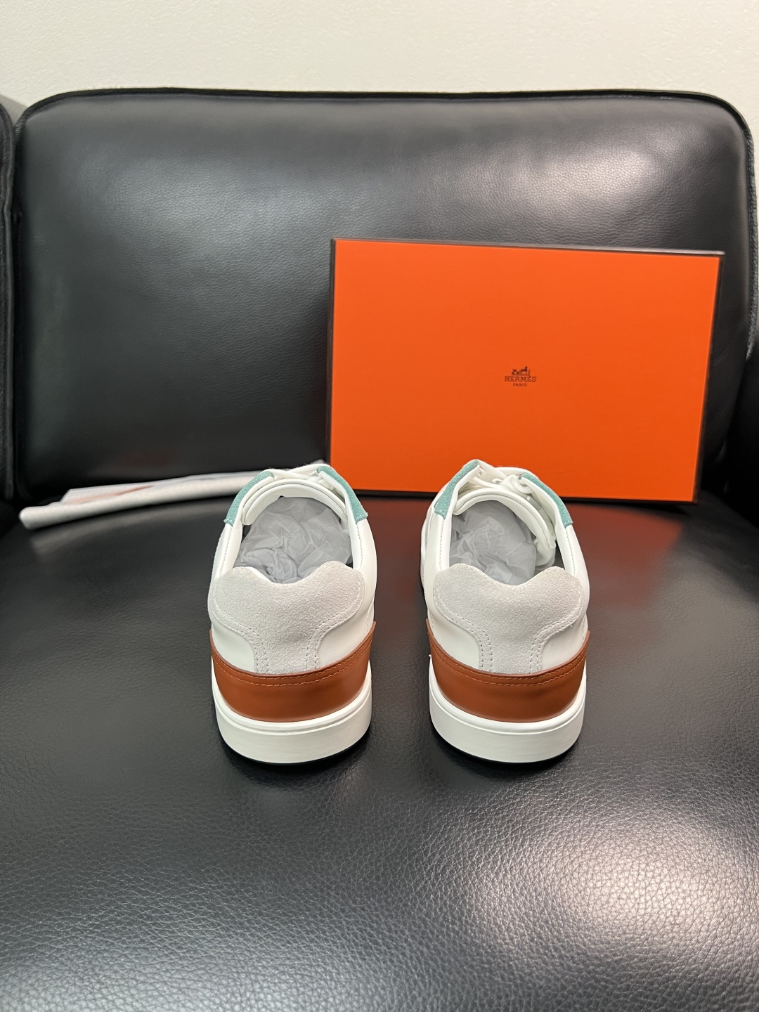 Hermes  高品质  顶级工艺品  爱马仕 专柜同步发售原厂配置，意大利进口原版牛皮面料，高品质拼接