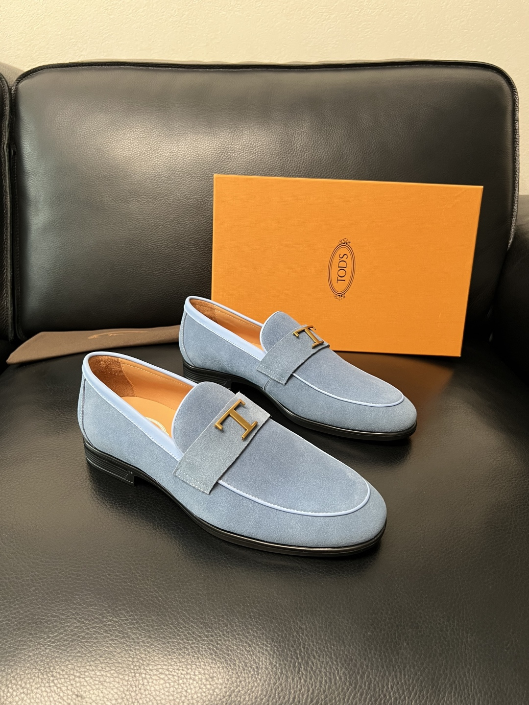 Tods  高品质  顶级工艺品  托德斯  皮鞋专柜新款，原厂配置意大利进口牛皮面料，高品质复杂拼接工