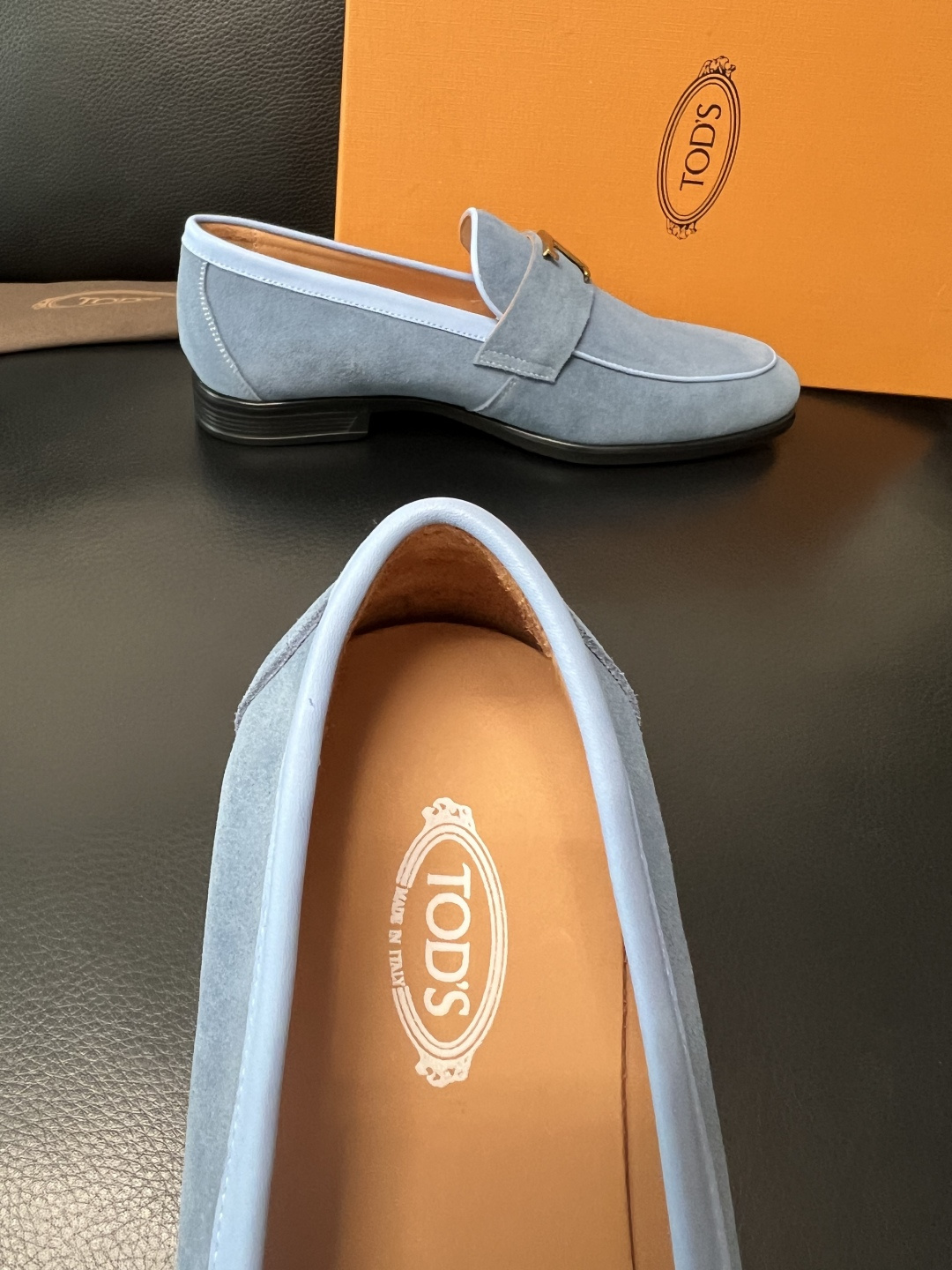 Tods  高品质  顶级工艺品  托德斯  皮鞋专柜新款，原厂配置意大利进口牛皮面料，高品质复杂拼接工