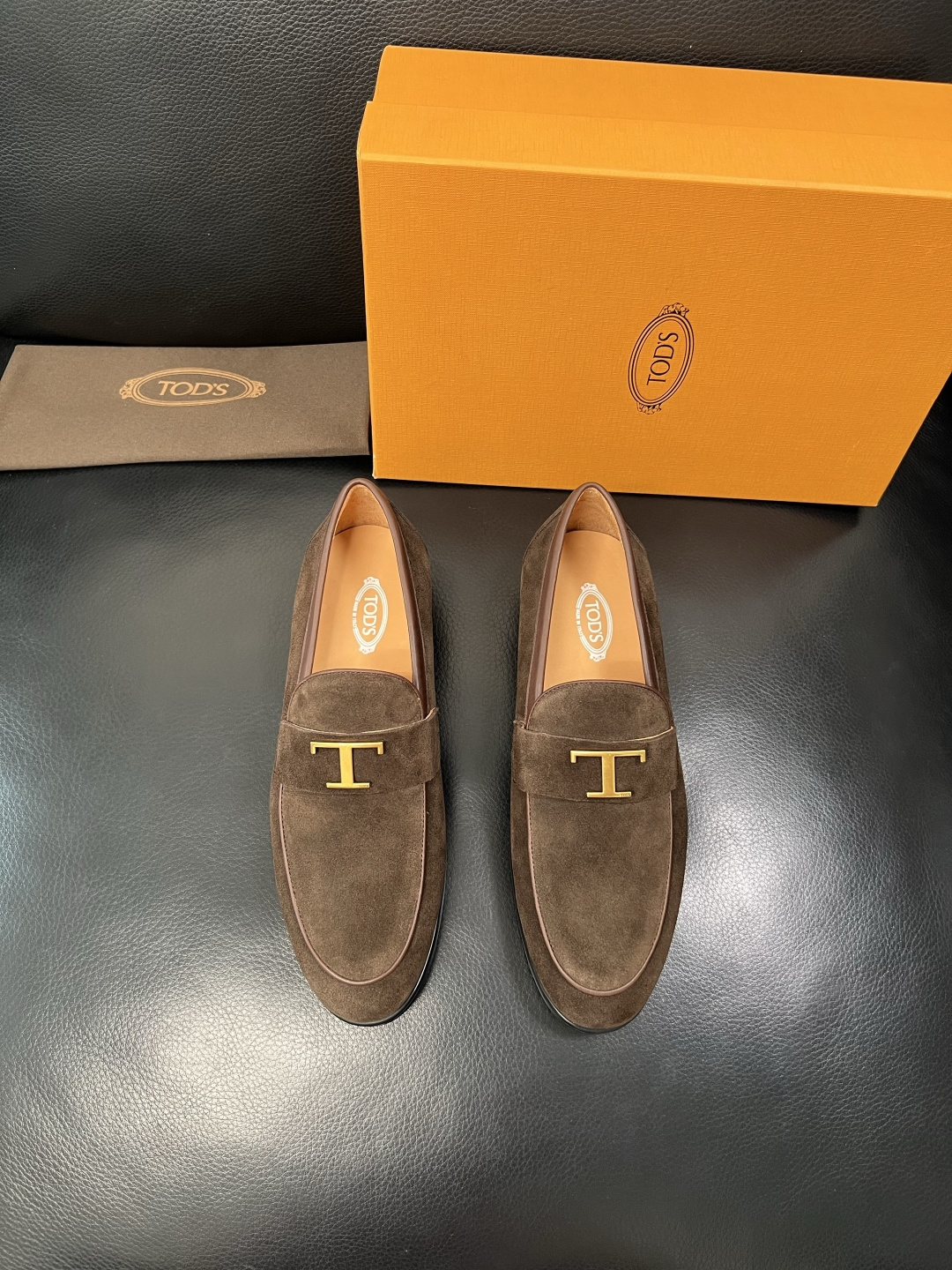 Tods  高品质  顶级工艺品  托德斯  皮鞋专柜新款，原厂配置意大利进口牛皮面料，高品质复杂拼接工