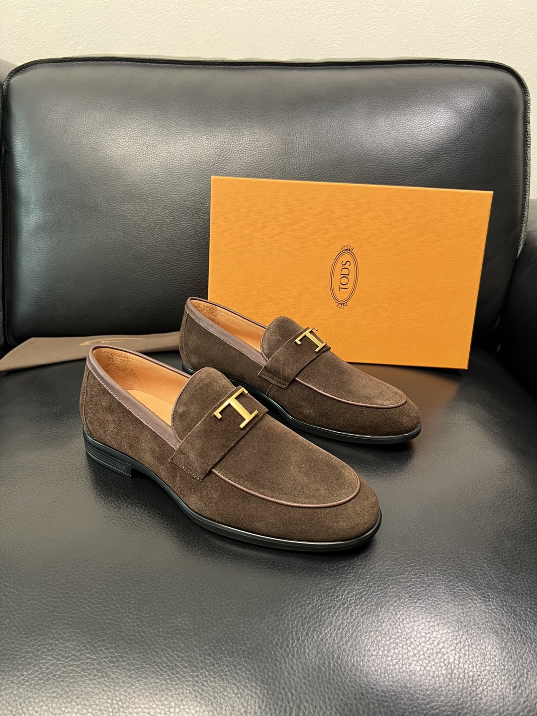 Tods  高品质  顶级工艺品  托德斯  皮鞋专柜新款，原厂配置意大利进口牛皮面料，高品质复杂拼接工
