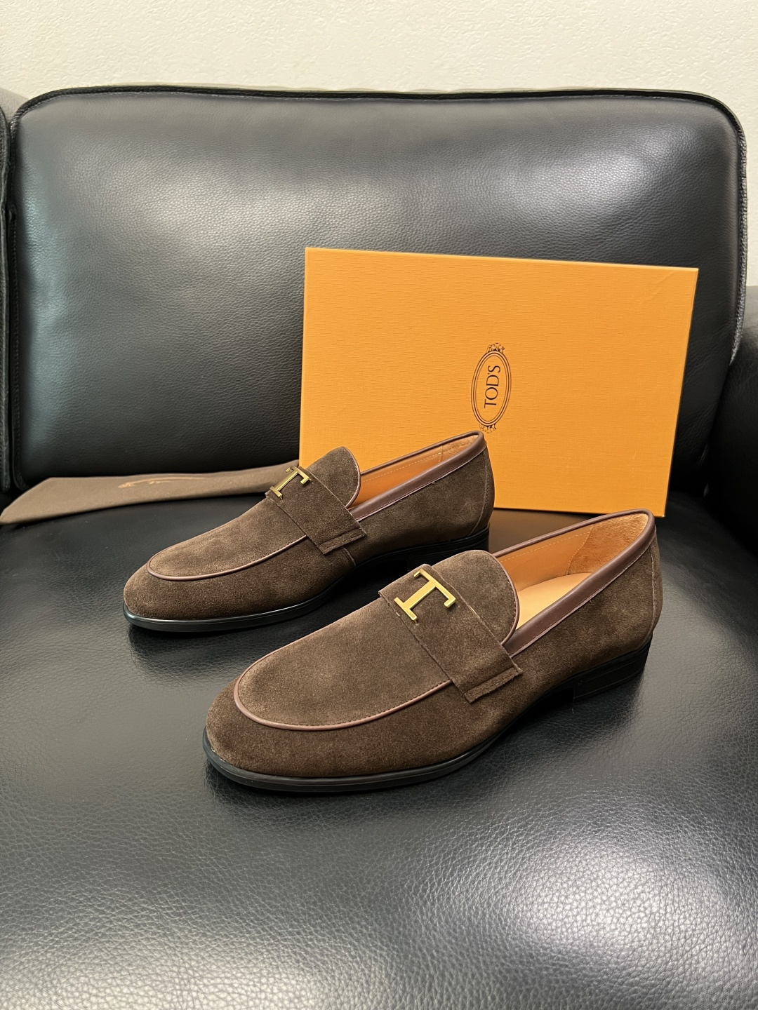 Tods  高品质  顶级工艺品  托德斯  皮鞋专柜新款，原厂配置意大利进口牛皮面料，高品质复杂拼接工