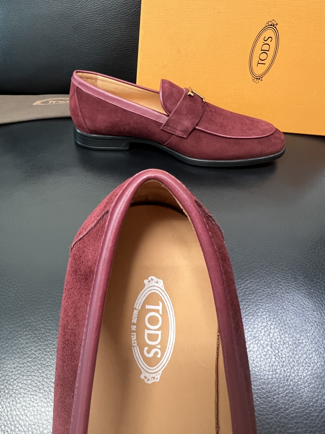 Tods  高品质  顶级工艺品  托德斯  皮鞋专柜新款，原厂配置意大利进口牛皮面料，高品质复杂拼接工