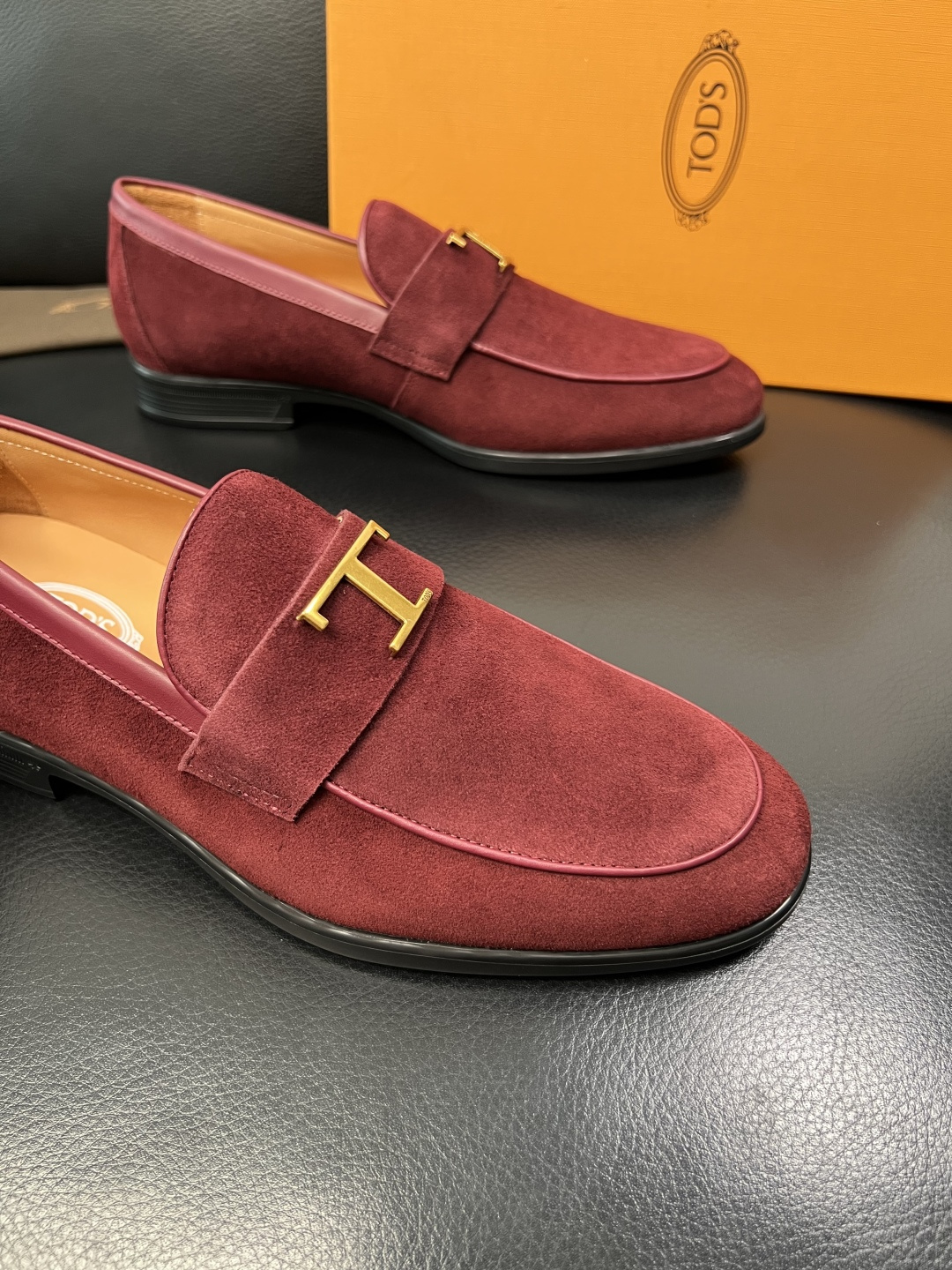 Tods  高品质  顶级工艺品  托德斯  皮鞋专柜新款，原厂配置意大利进口牛皮面料，高品质复杂拼接工