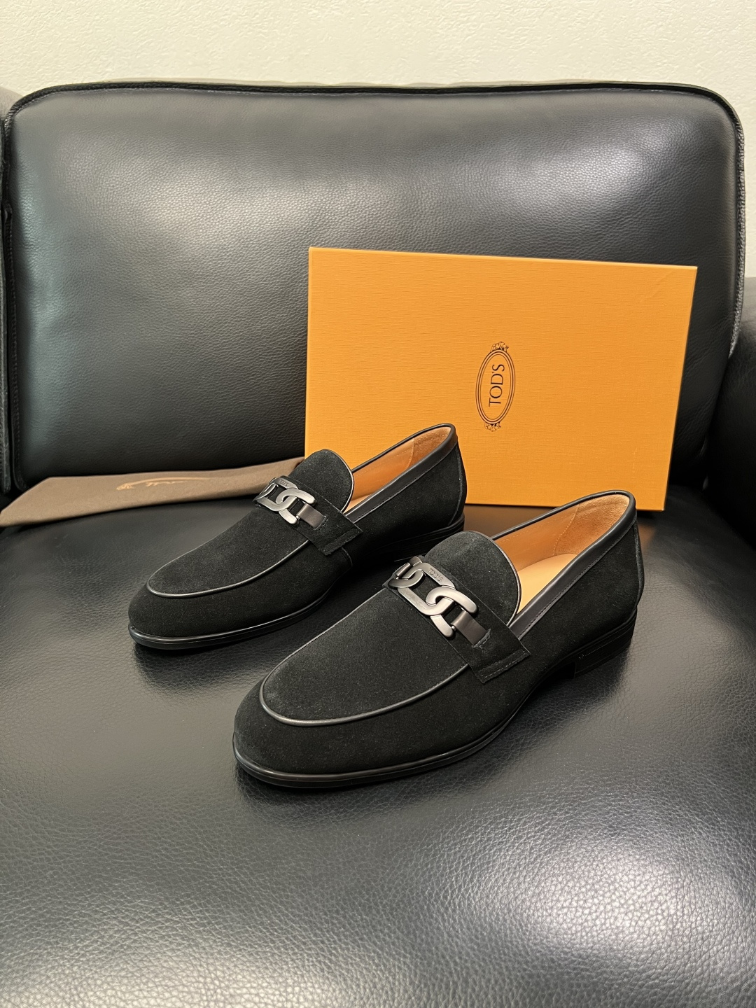 Tods  高品质  顶级工艺品  托德斯  皮鞋专柜新款，原厂配置意大利进口牛皮面料，高品质复杂拼接工