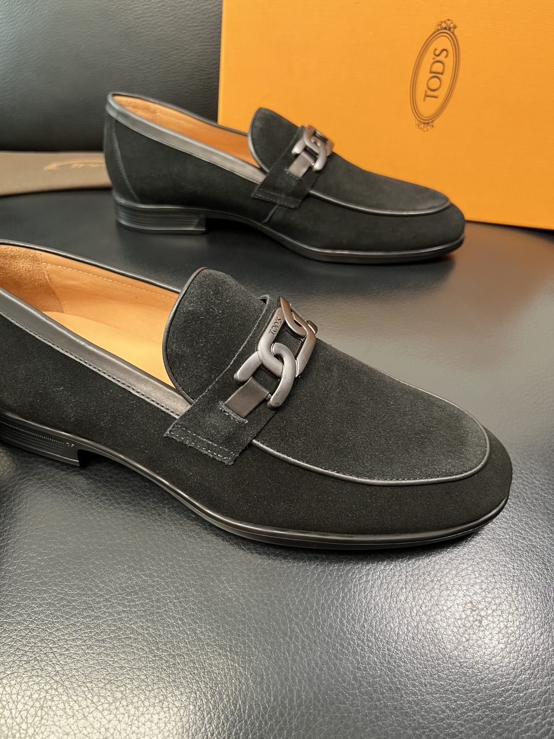 Tods  高品质  顶级工艺品  托德斯  皮鞋专柜新款，原厂配置意大利进口牛皮面料，高品质复杂拼接工