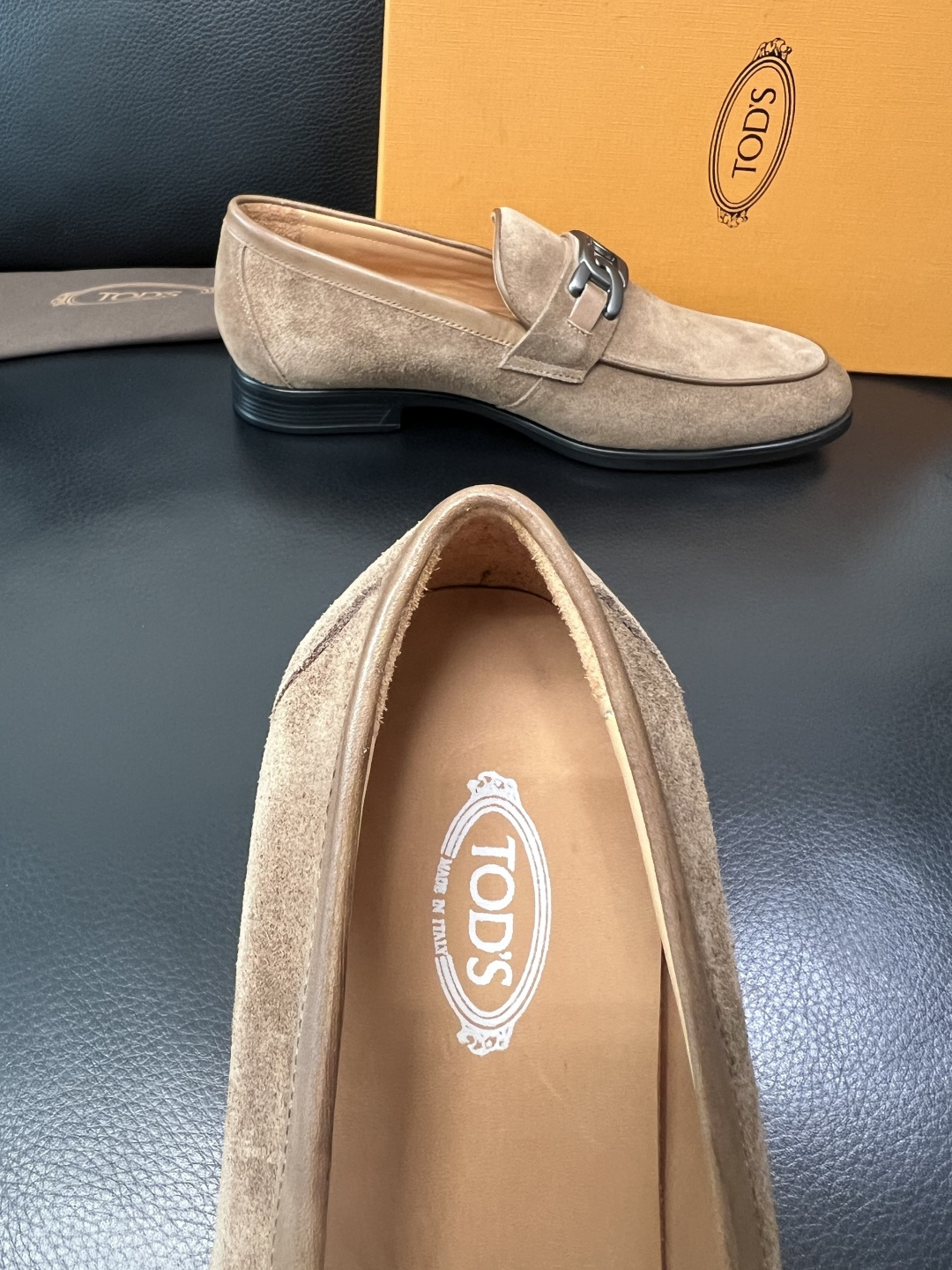 Tods  高品质  顶级工艺品  托德斯  皮鞋专柜新款，原厂配置意大利进口牛皮面料，高品质复杂拼接工