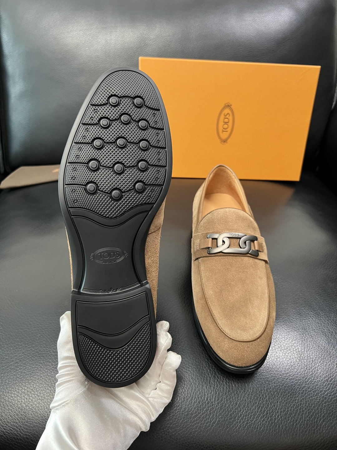 Tods  高品质  顶级工艺品  托德斯  皮鞋专柜新款，原厂配置意大利进口牛皮面料，高品质复杂拼接工