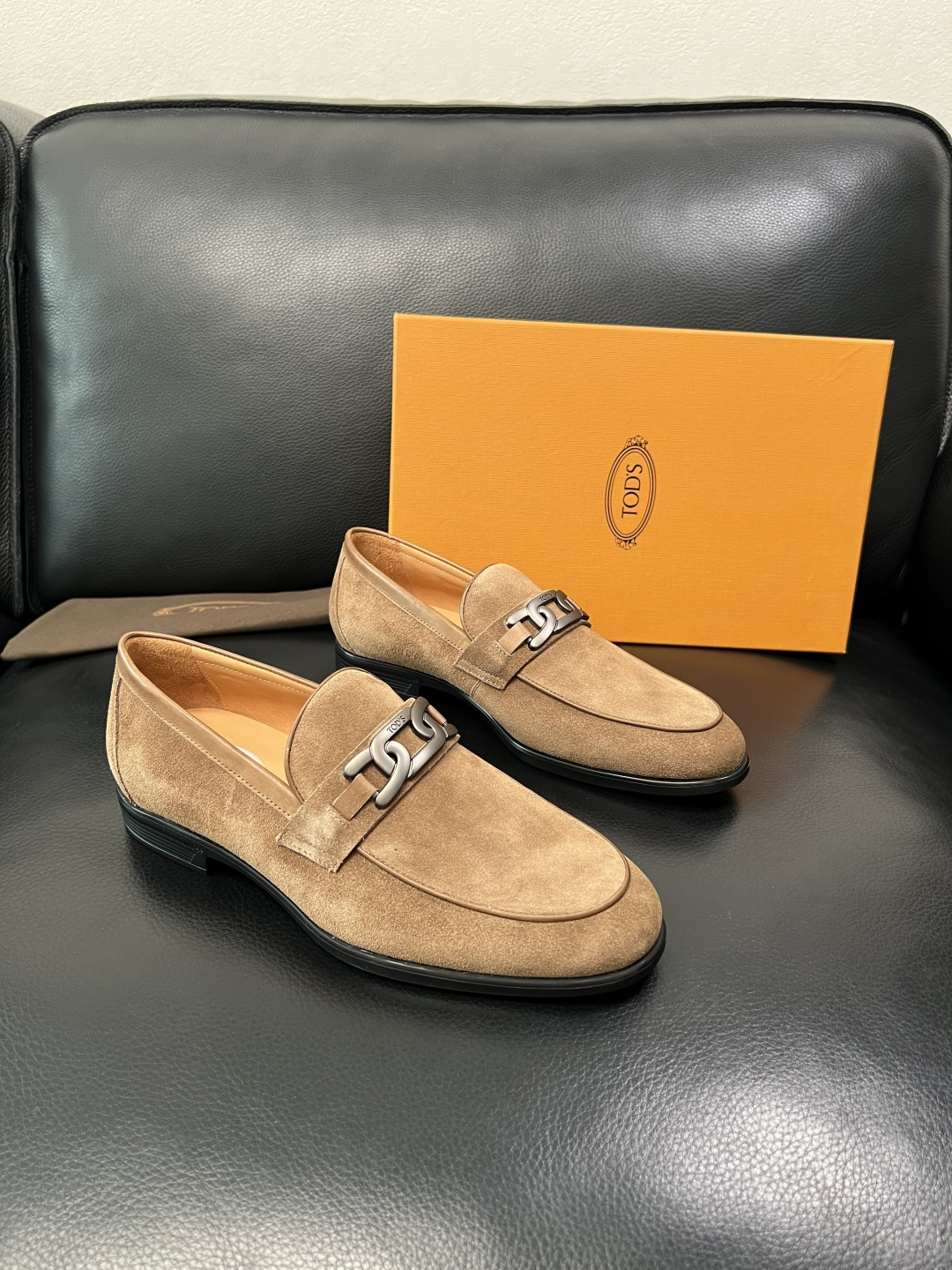 Tods  高品质  顶级工艺品  托德斯  皮鞋专柜新款，原厂配置意大利进口牛皮面料，高品质复杂拼接工