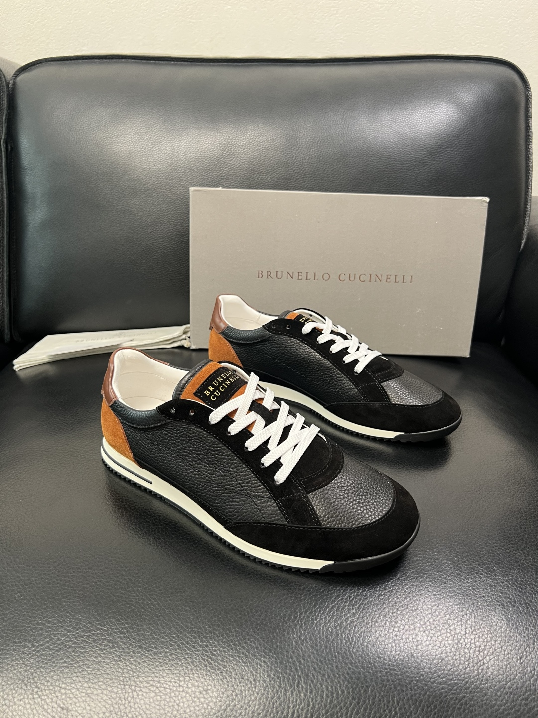 Brunello Cucinelli  高品质 顶级工艺品  BC  专柜同步原厂配置，意大利进口牛皮面