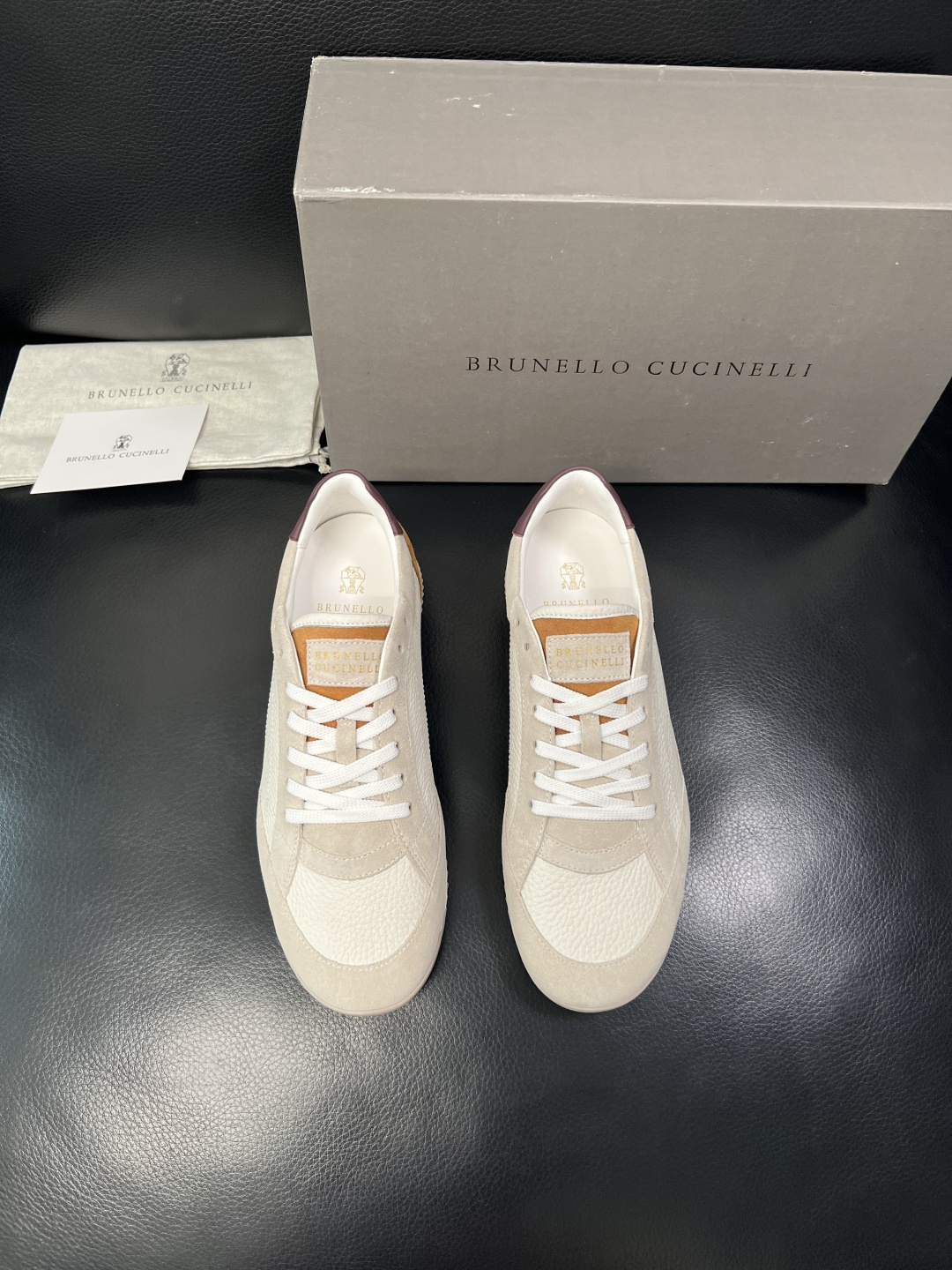 Brunello Cucinelli  高品质 顶级工艺品  BC  专柜同步原厂配置，意大利进口牛皮面