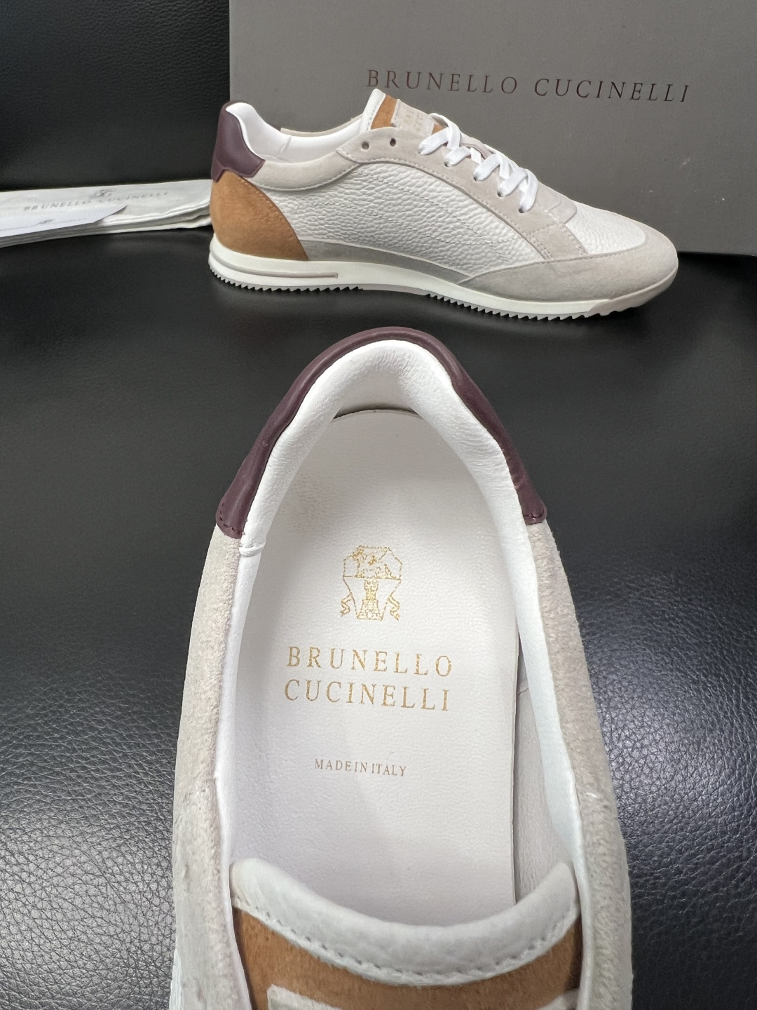 Brunello Cucinelli  高品质 顶级工艺品  BC  专柜同步原厂配置，意大利进口牛皮面