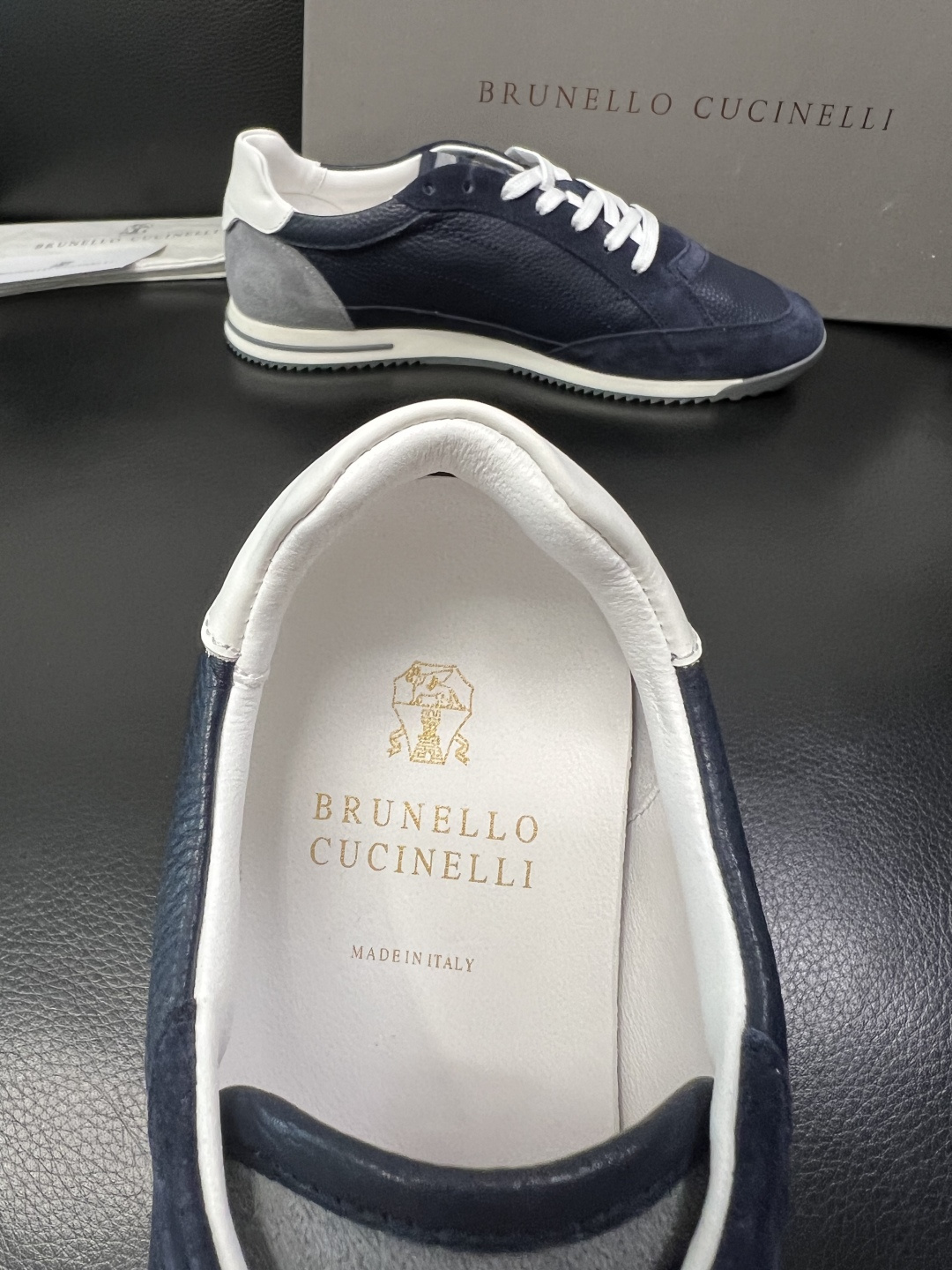 Brunello Cucinelli  高品质 顶级工艺品  BC  专柜同步原厂配置，意大利进口牛皮面