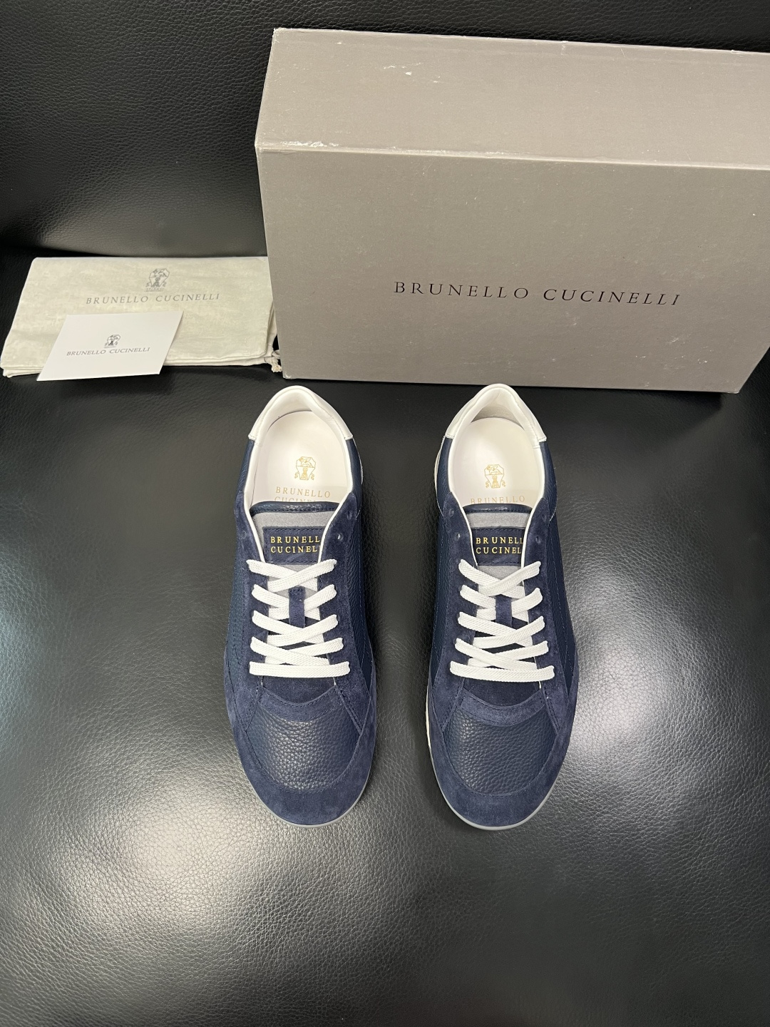 Brunello Cucinelli  高品质 顶级工艺品  BC  专柜同步原厂配置，意大利进口牛皮面