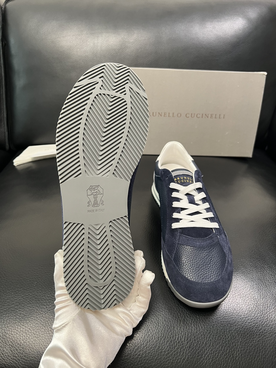 Brunello Cucinelli  高品质 顶级工艺品  BC  专柜同步原厂配置，意大利进口牛皮面