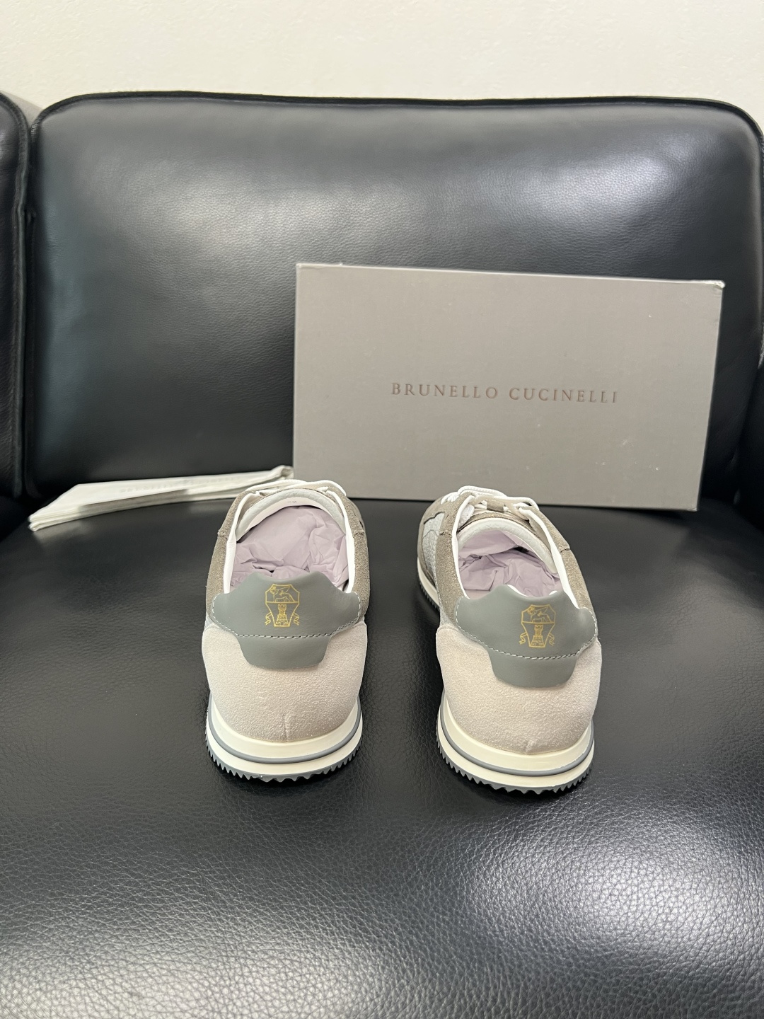 Brunello Cucinelli  高品质 顶级工艺品  BC  专柜同步原厂配置，意大利进口牛皮面
