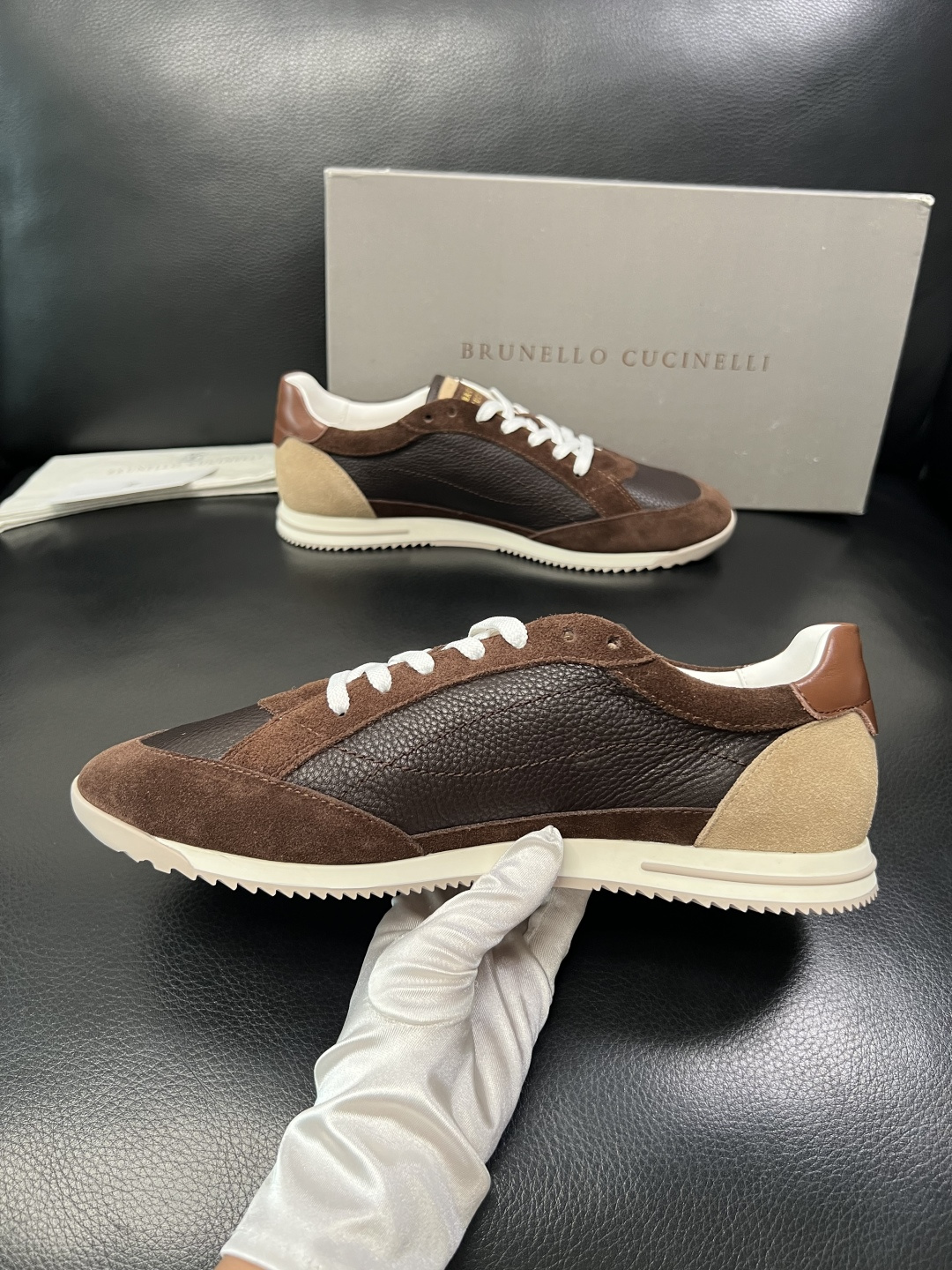 Brunello Cucinelli  高品质 顶级工艺品  BC  专柜同步原厂配置，意大利进口牛皮面