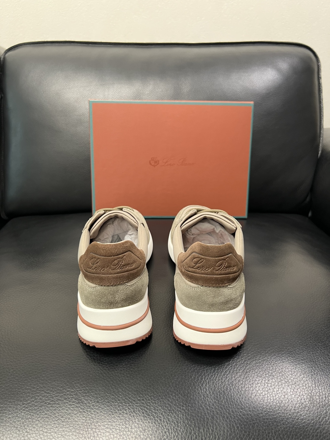 Loro Piana  高品质  顶级工艺品  诺悠翩雅  新品专柜同步原厂配置，鞋面意大利进口牛皮面料