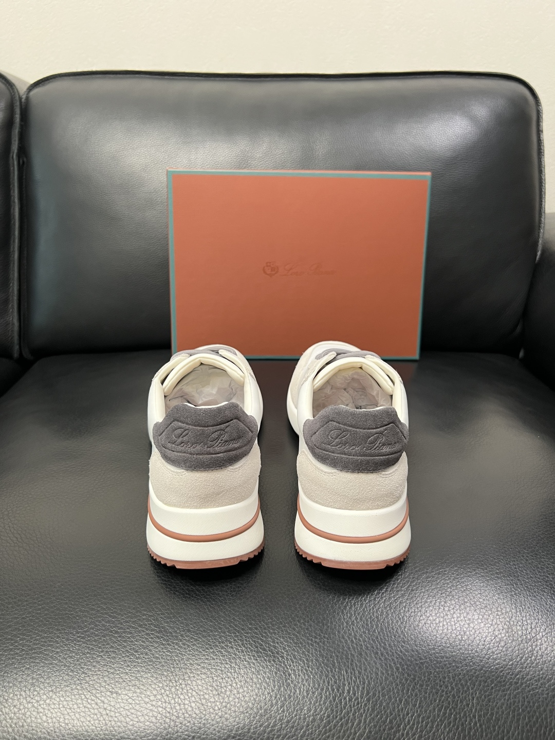 Loro Piana  高品质  顶级工艺品  诺悠翩雅  新品专柜同步原厂配置，鞋面意大利进口牛皮面料